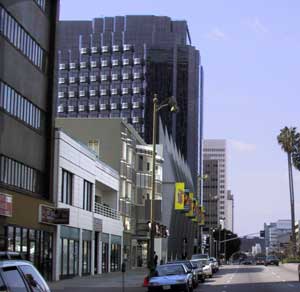 Wilshire Boulevard looking west
