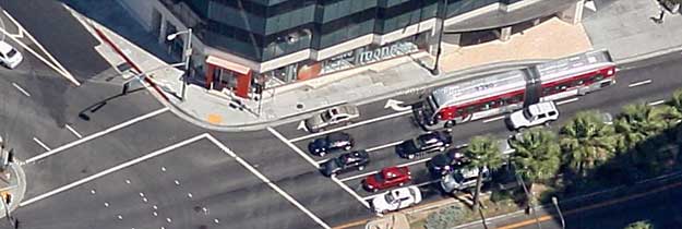 Santa Monica at Cotner on-ramp turn aerial