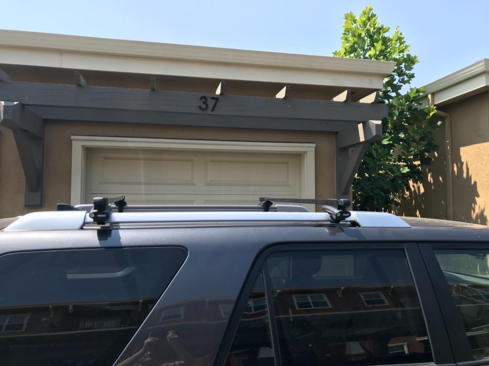 Thule Roof Rack Load Bars, Set of 2 customer photo 2