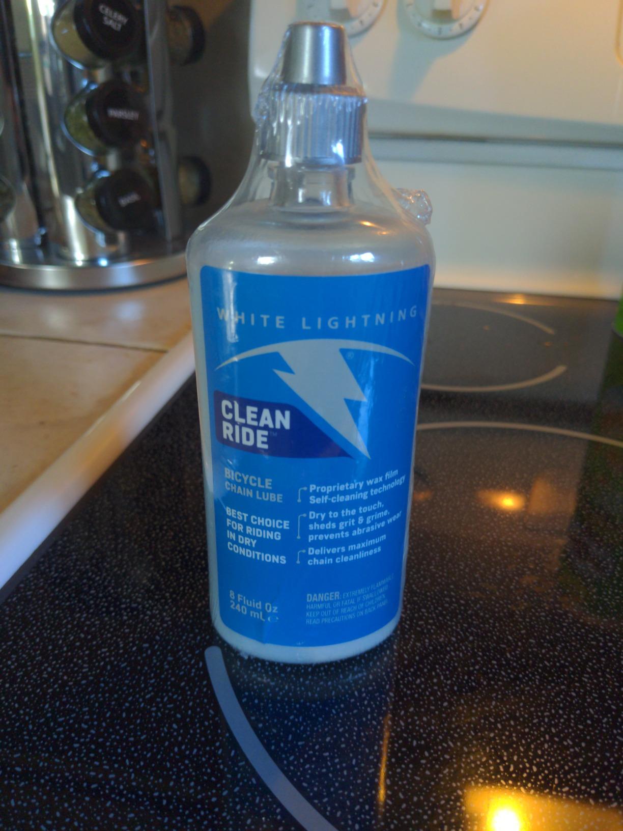 White Lightning Clean Ride Self-Cleaning Wax Bicycle Chain Lubricant - 100% Oil-Free, Reduces Dirt & Grime, Extends Chain Life, Smooth Performance, 8 oz customer photo 2