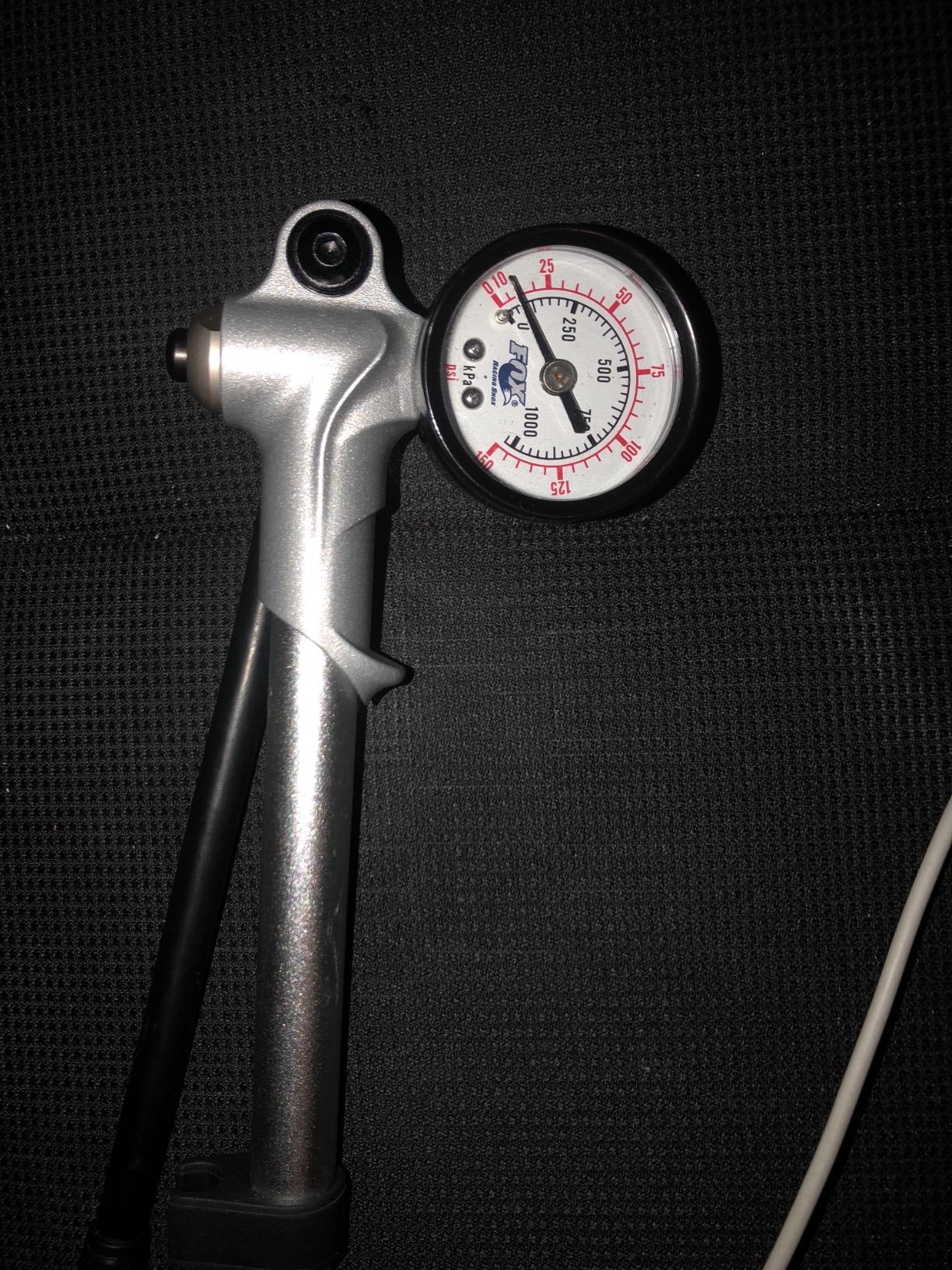 Fox Racing Shox Shock Pump 027-00-007-150 Psi Max customer photo 1
