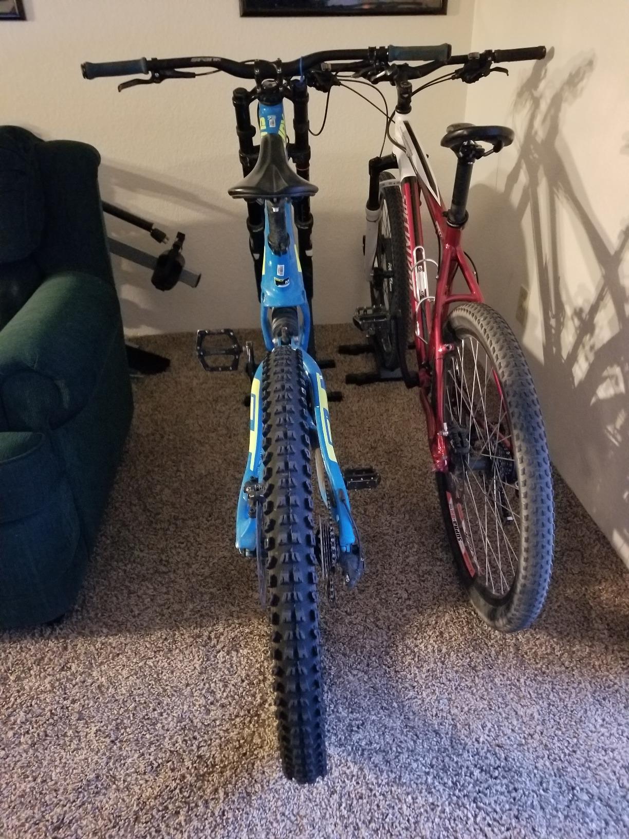 Feedback Sports Rakk Bicycle Floor Storage Stand Road/MTB/Gravel/E Bikes customer photo 2