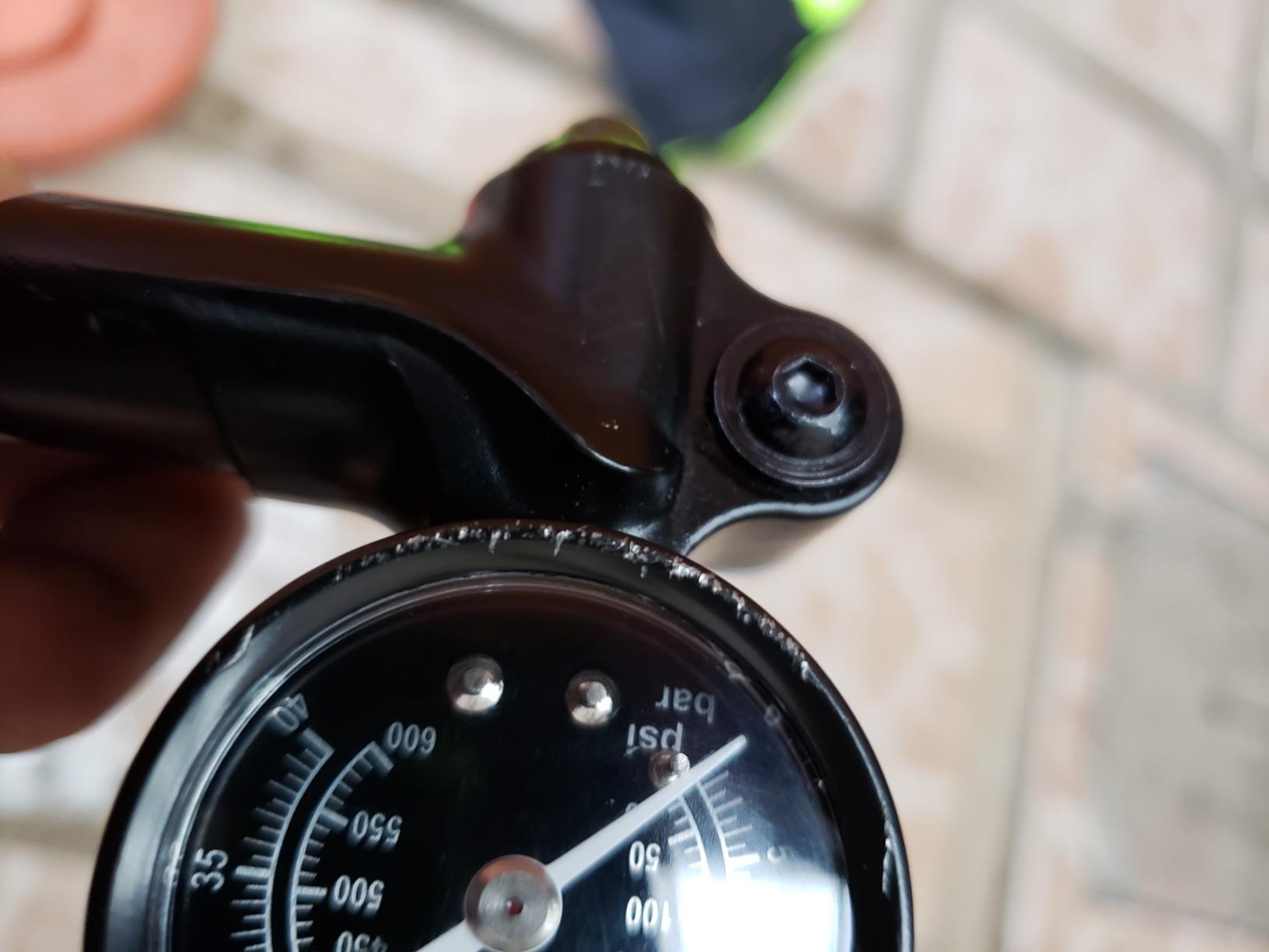 RockShox High-Pressure Fork/Shock Pump (600 psi Max) customer photo 2