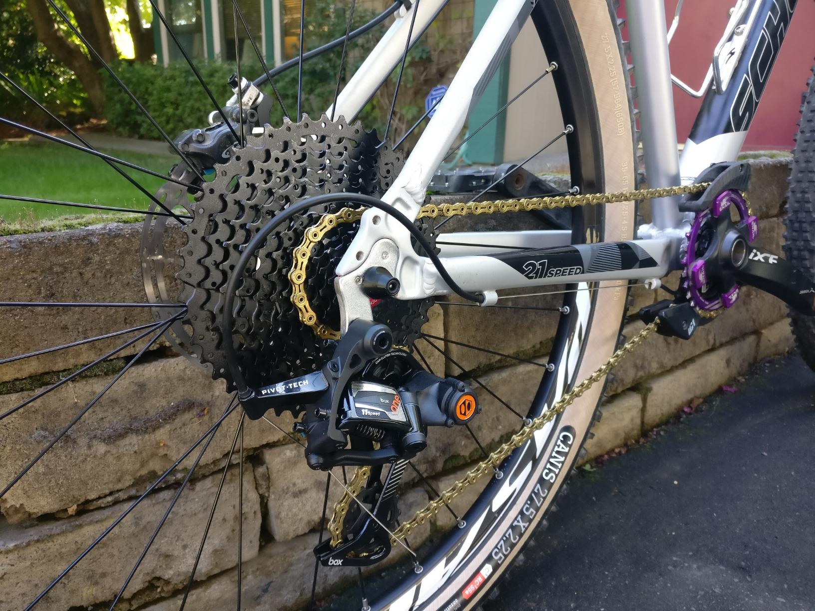 KMC X11 Chain 11-Speed SL-Series | Mountain Bike/Road/Gravel | Shimano, SRAM, Campagnolo Compatible | Missing Link Included | Gold Titainim Nitride Coat customer photo 2