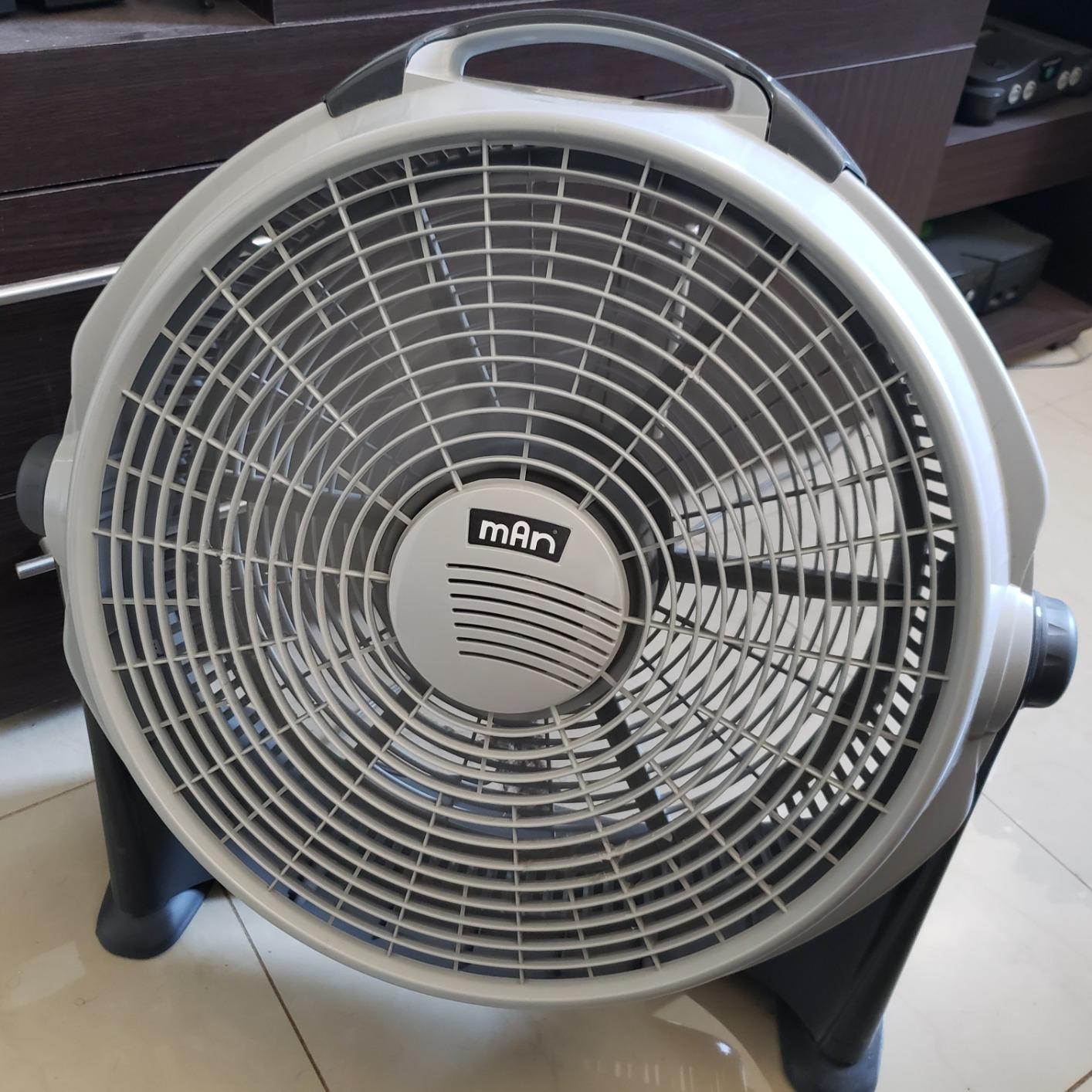 MAN 20-Inch Floor Fan, Gray and Black, High-Velocity Air Circulator, Adjustable Tilt, Indoor Cooling, For Garage, Home, Gym and Office customer photo 2