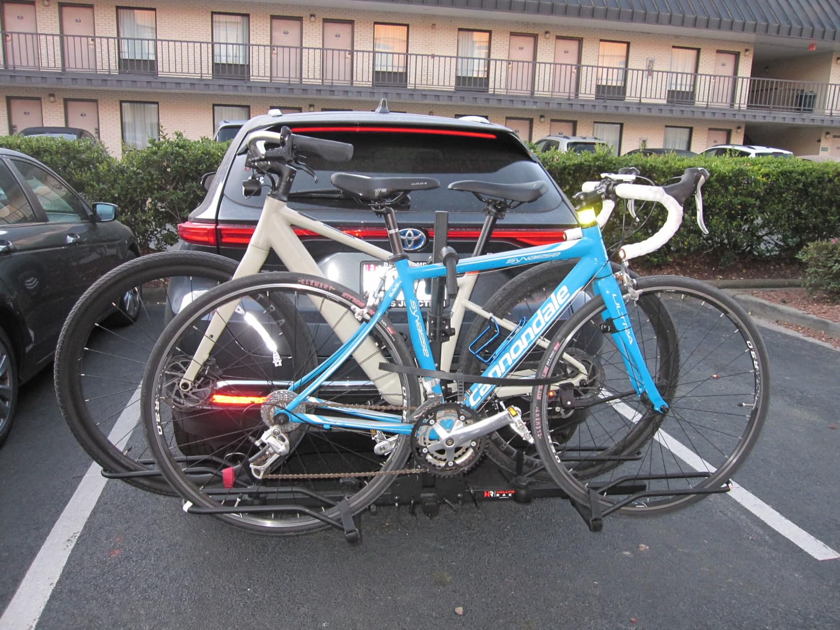Hollywood Racks Trail Rider Hitch Mount Rack, 1-1/4'' and 2'', Bikes: 2 customer photo 2