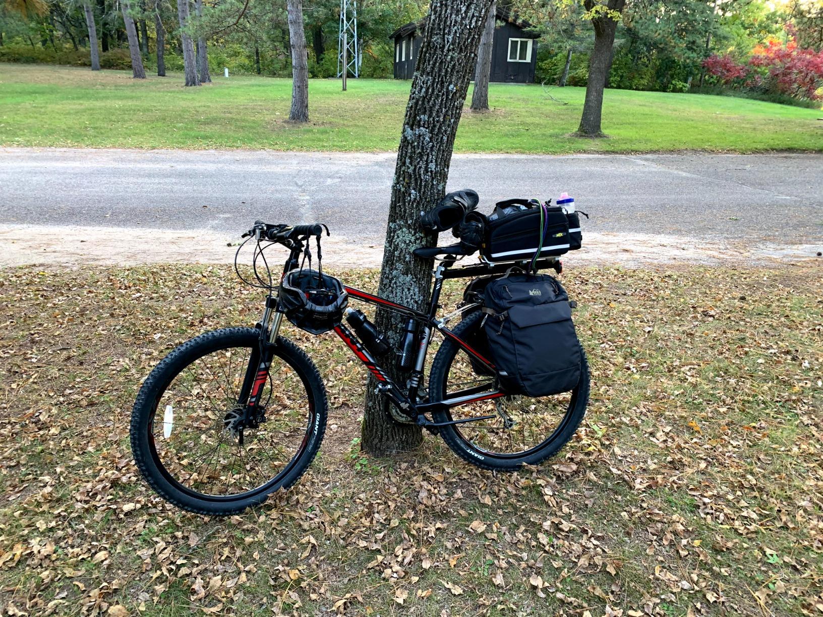 MTX TrunkBag - Rear Bicycle Bag - Spacious Storage and Easy Mounting customer photo 1