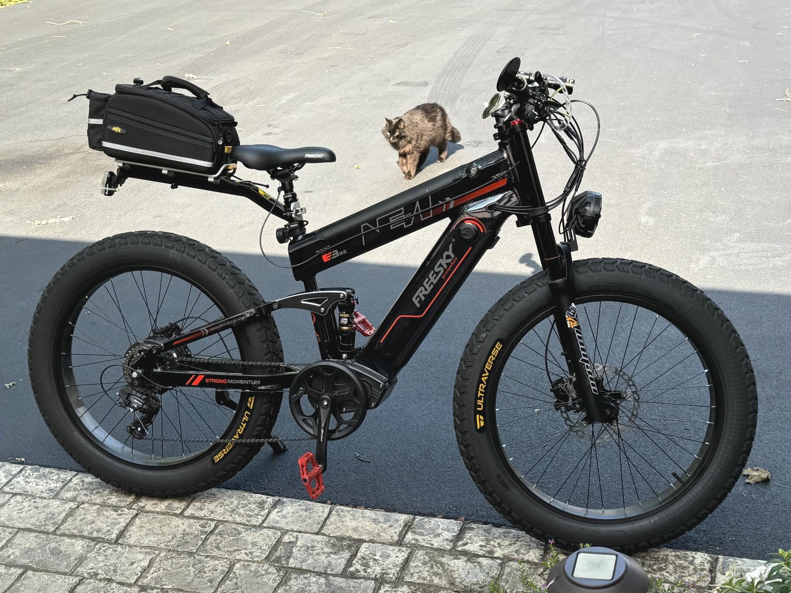MTX TrunkBag - Rear Bicycle Bag - Spacious Storage and Easy Mounting customer photo 2