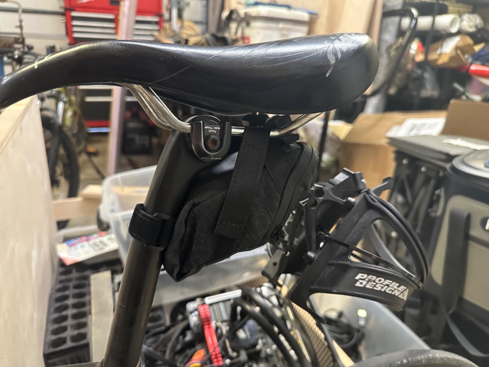 Lizard Skins Micro Cache Saddle Bag - Jet Black customer photo 2