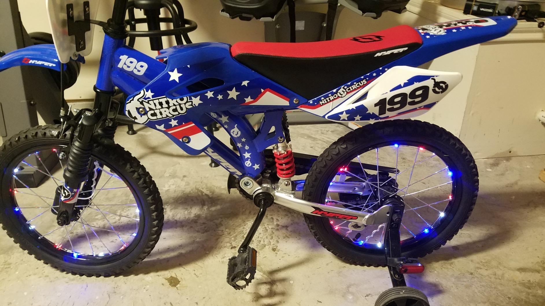 Activ Life LED Bike Wheel Lights with Batteries Included! Get 100% Brighter and Visible from All Angles for Ultimate Safety & Style (1 Tire Pack) customer photo 2