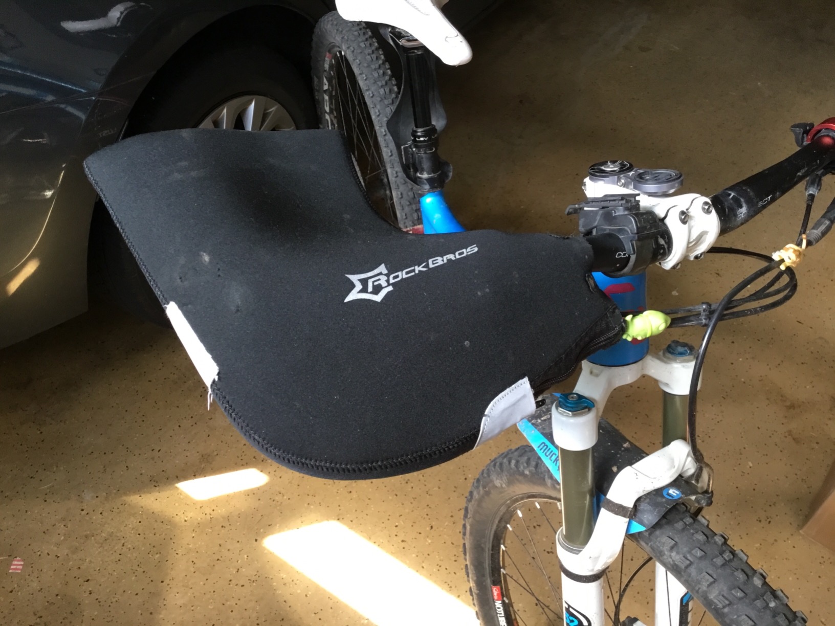 Cycling Motorcycle Handlebar Mittens 6mm Neoprene Rainproof Winter Motor Bar End Mitts Gloves Hands Covers with Reflective Strips for Mountain Bike Cycling customer photo 2