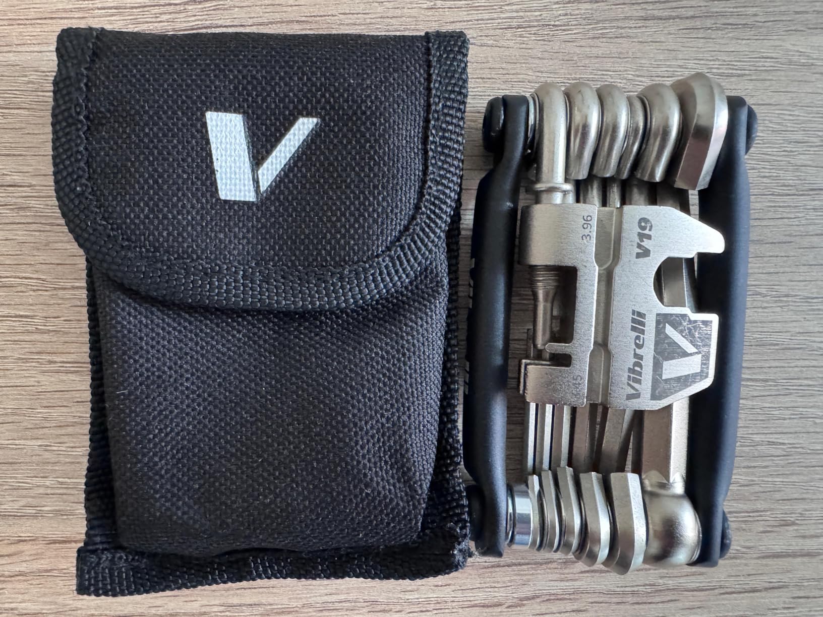 Vibrelli Bike Multi Tool V19 - With Carry Case - Performance Bicycle Multitool customer photo 2