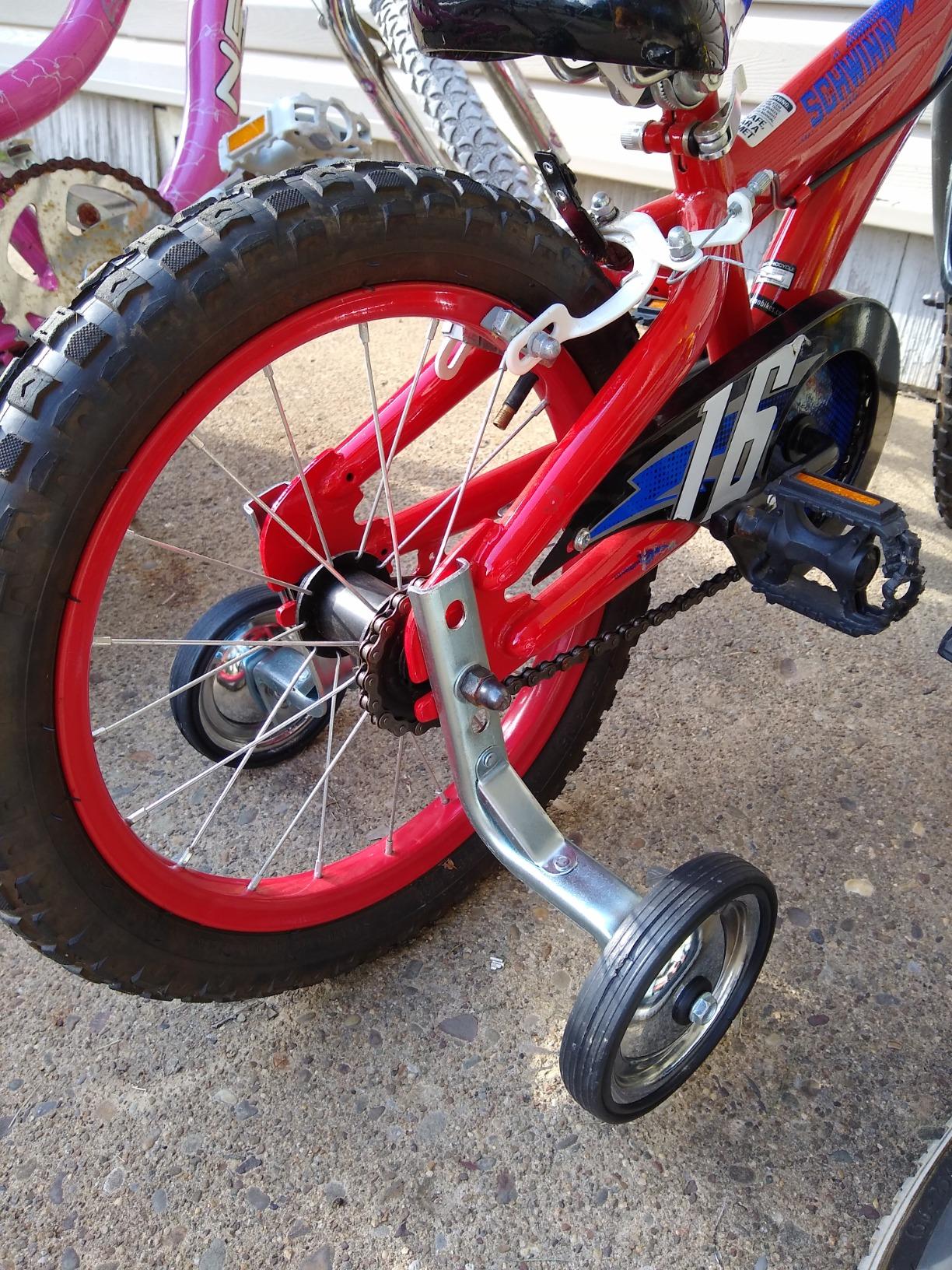 Little World Training Wheels for Bike 14