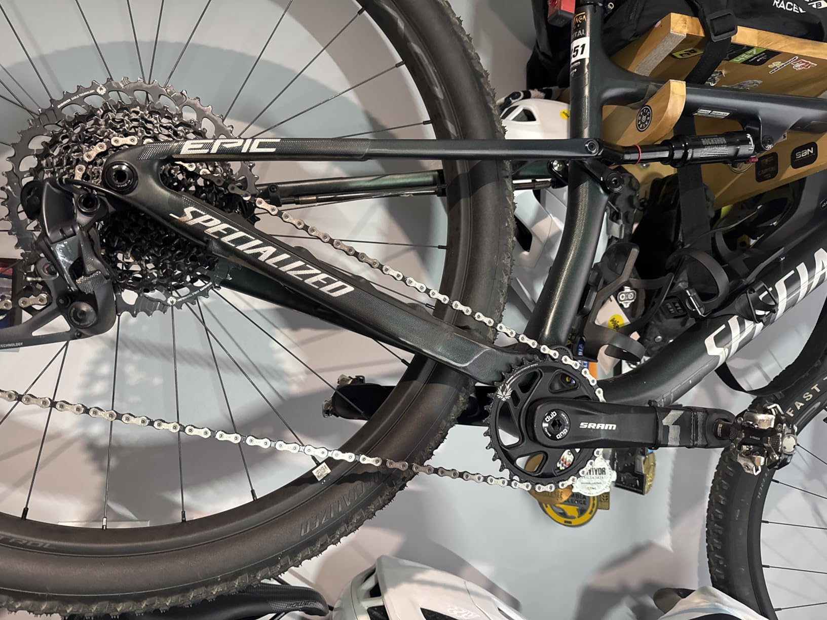 SRAM GX Eagle 12-Speed Chain 126 Links with PowerLock, Silver/Gray, Solid Pin customer photo 1