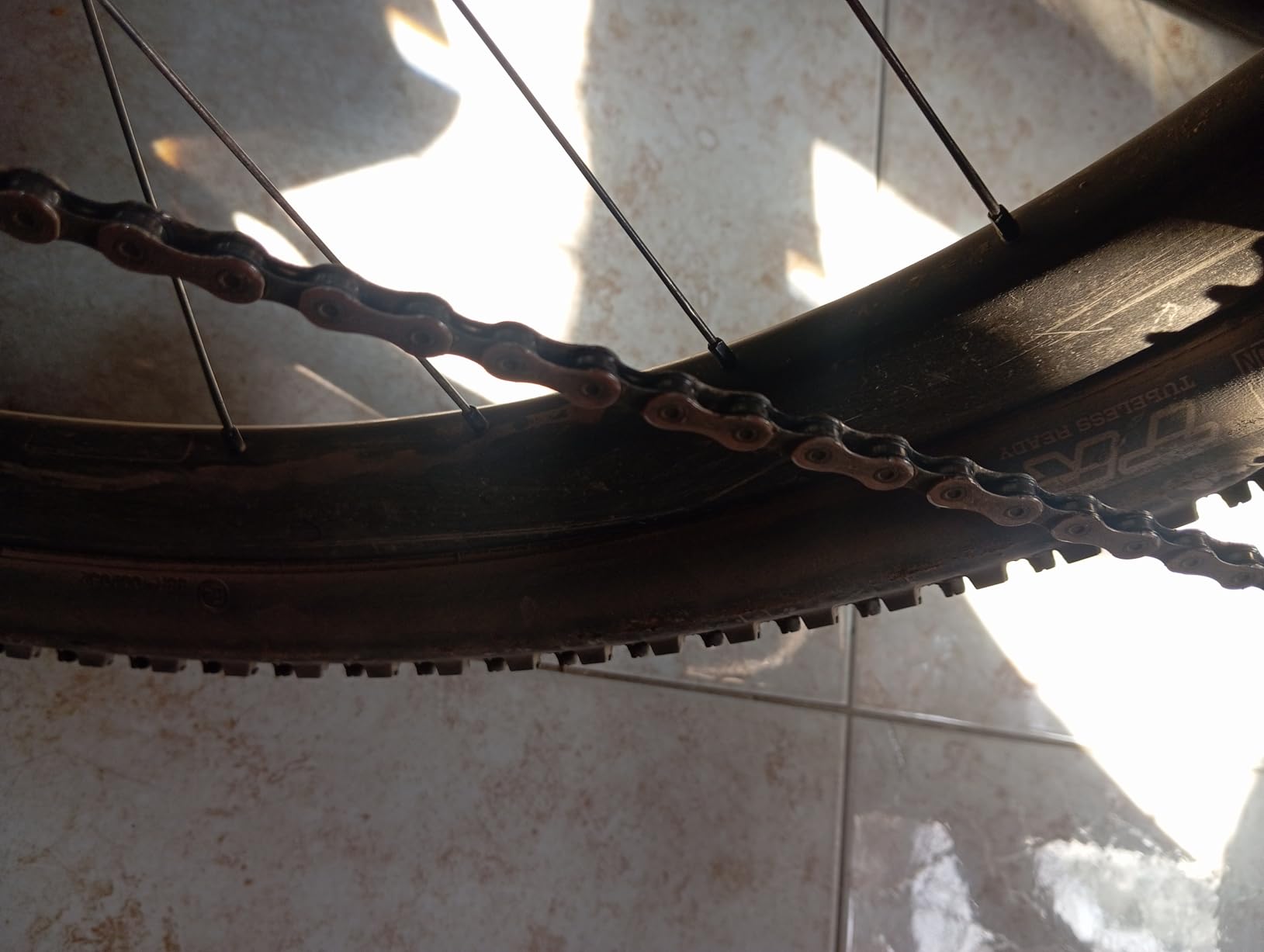 SRAM GX Eagle 12-Speed Chain 126 Links with PowerLock, Silver/Gray, Solid Pin customer photo 2