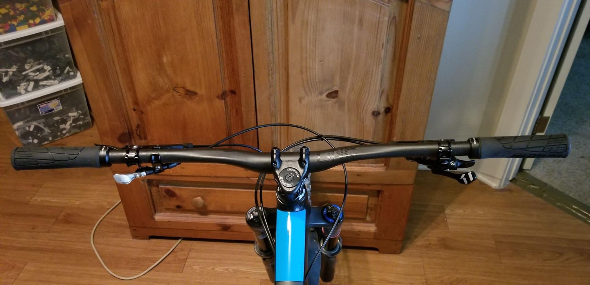 Ergon GA2 Fat MTB All-Mountain Bike Grips - Ergonomic, Adjustable, Soft German Rubber for Trail, XC, Freeride & Bikepacking customer photo 2