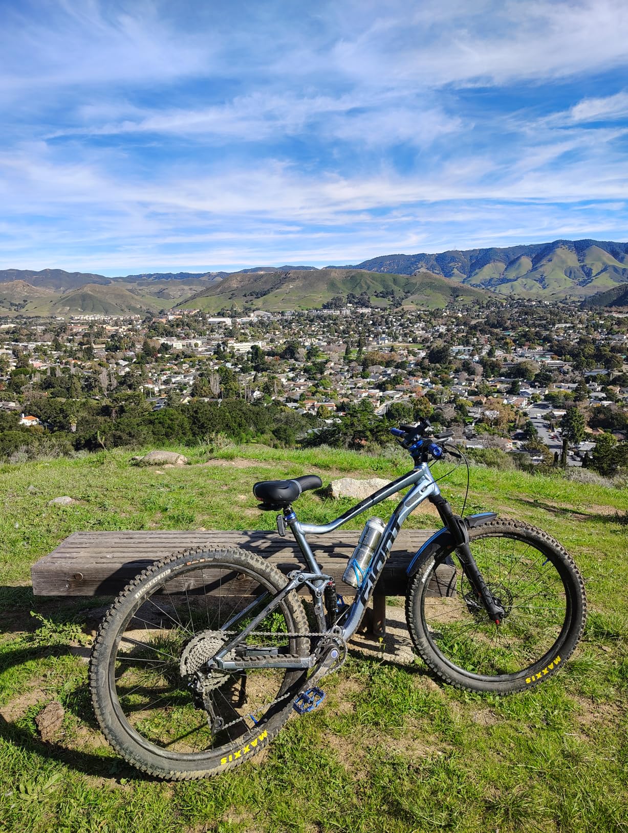 Zefal Deflector FM30 Front Bike Mudguard – MTB Fork Fender for 26”, 27.5”, 29” Wheels – Zip-Tie Mount with Paint Protection, Fits Up to 2.6” Tires, High Coverage, Lightweight customer photo 1