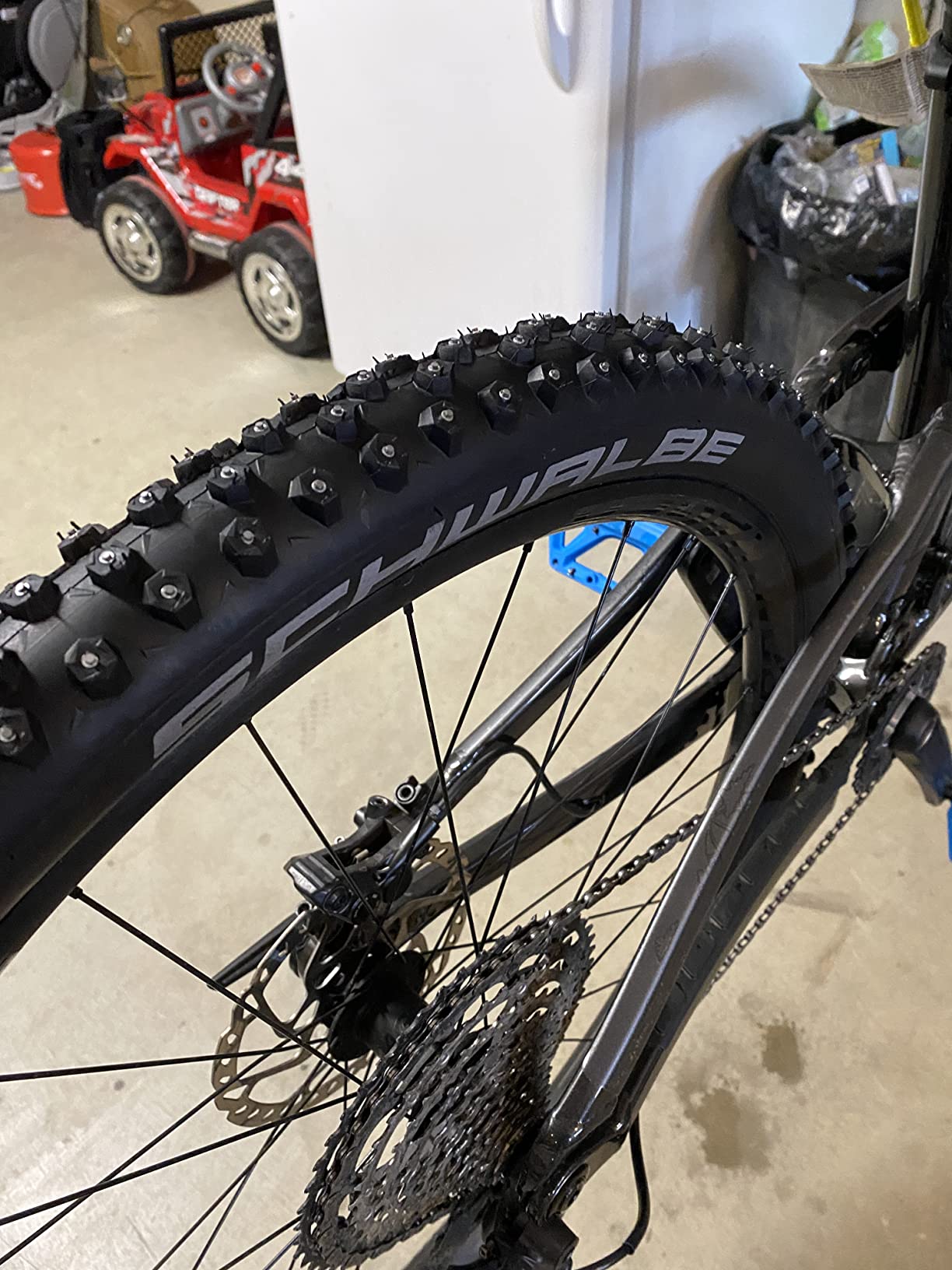 Cicli Bonin Unisex's Schwalbe Ice Spiker Pro Hs379 Evolution Line Folding Tyres customer photo 1