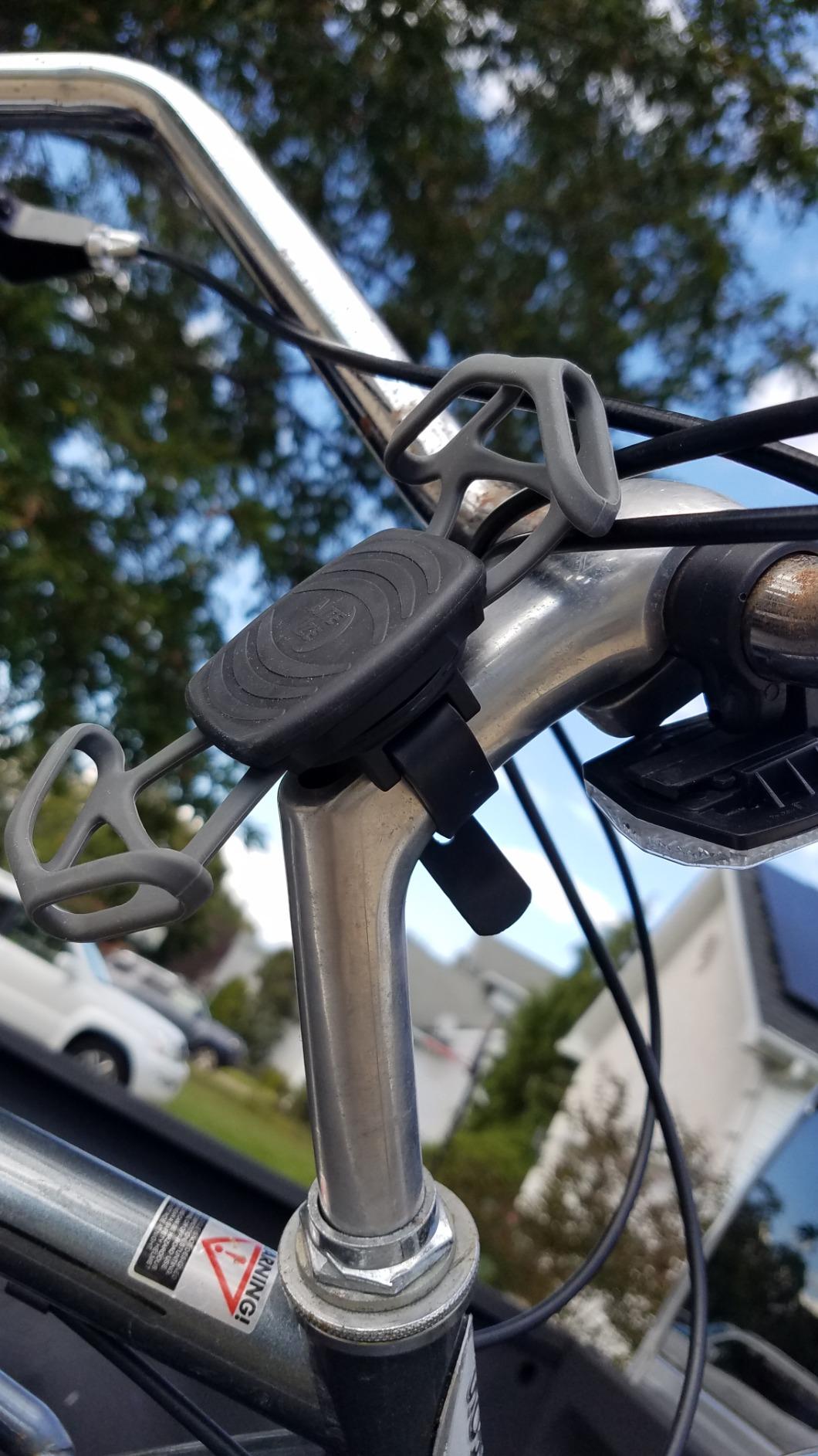 Wraptor Rotating Smartphone Bar Mount - Universal Cell Phone Holder for Bikes, Carts & Strollers - 360-Degree Rotation - Secure Hold on Rough Terrain - Handlebar & Stem Mount customer photo 1