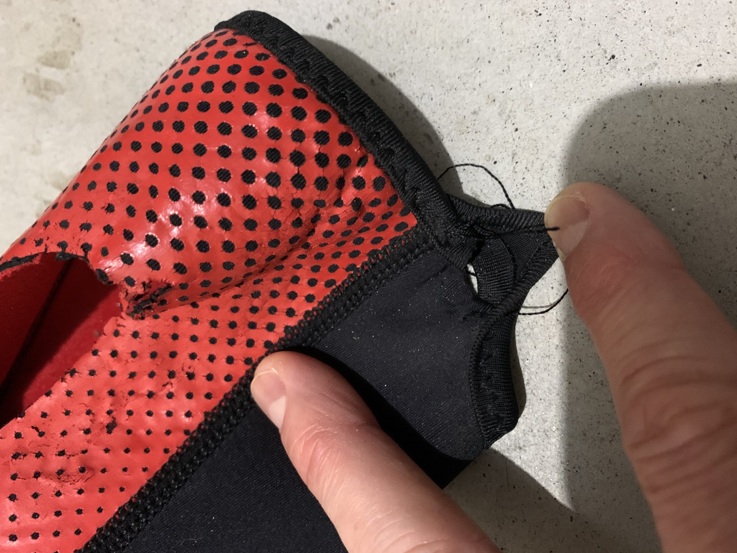 CASTELLI Toe Thingy 2, Neoprene Windproof, Cycling Half Shoe Warmer, Overshoes for Road Cycling & Mountain Biking customer photo 1