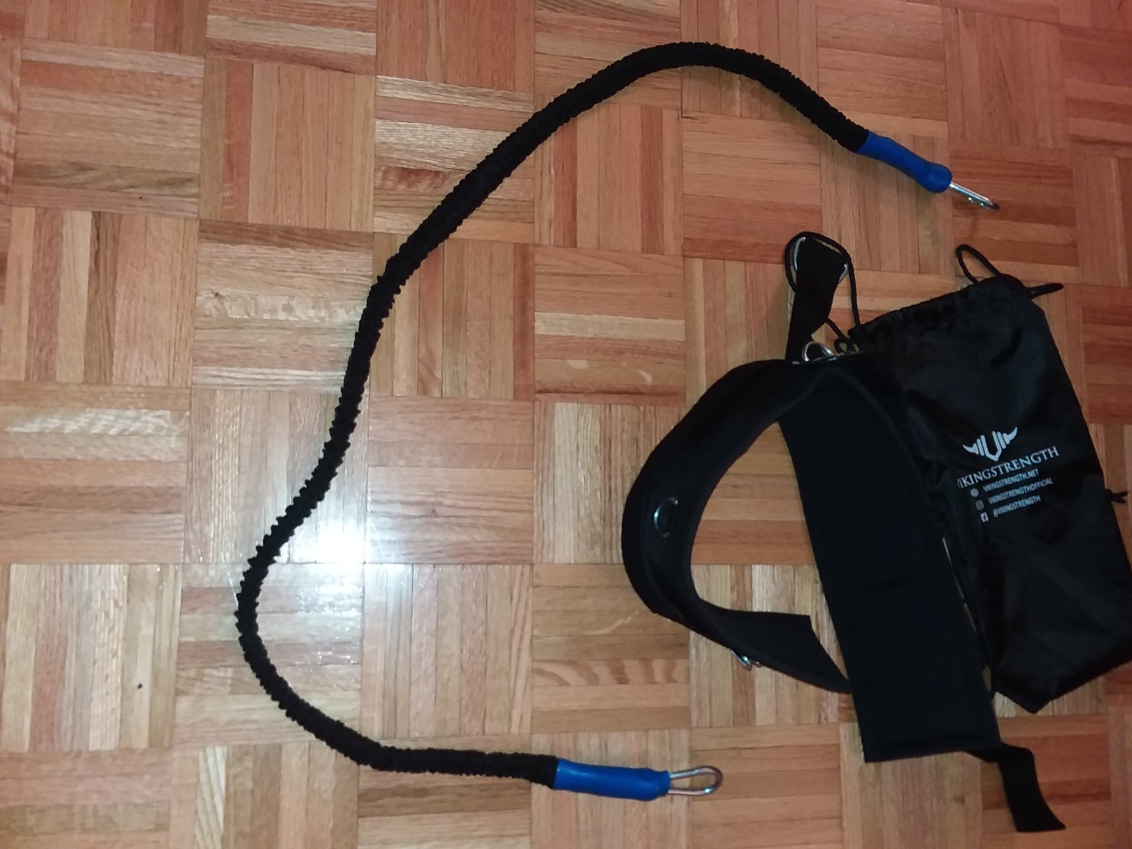 360° Resistance Running Training Bungee Band (Waist) for Speed, Fitness Agility, Speed Strength - Gym Equipment for Football, Basketball, Solo or Partner + V-Strength Workout App customer photo 2