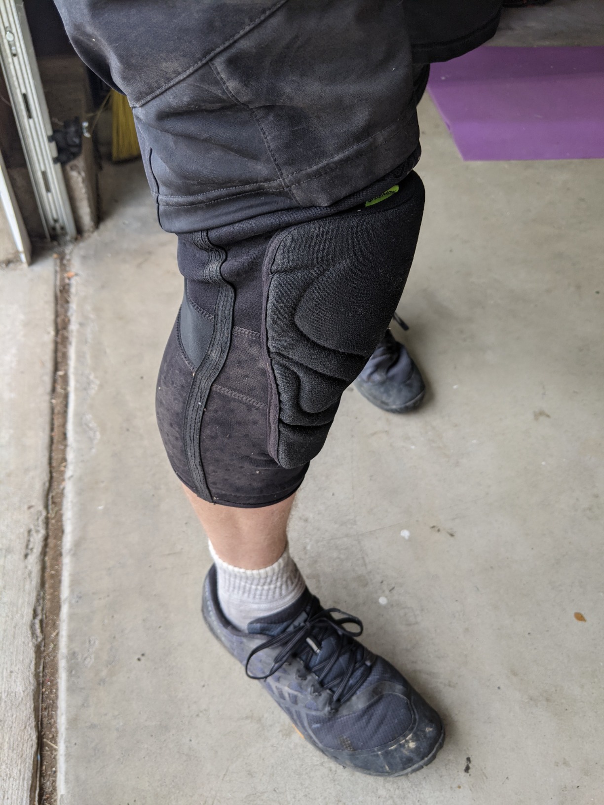 Demon Enduro Mountain Bike Knee Pads | BMX Knee Guards | Snowboard Knee Pads - Ultralight Edition (Comes as a Pair) customer photo 1