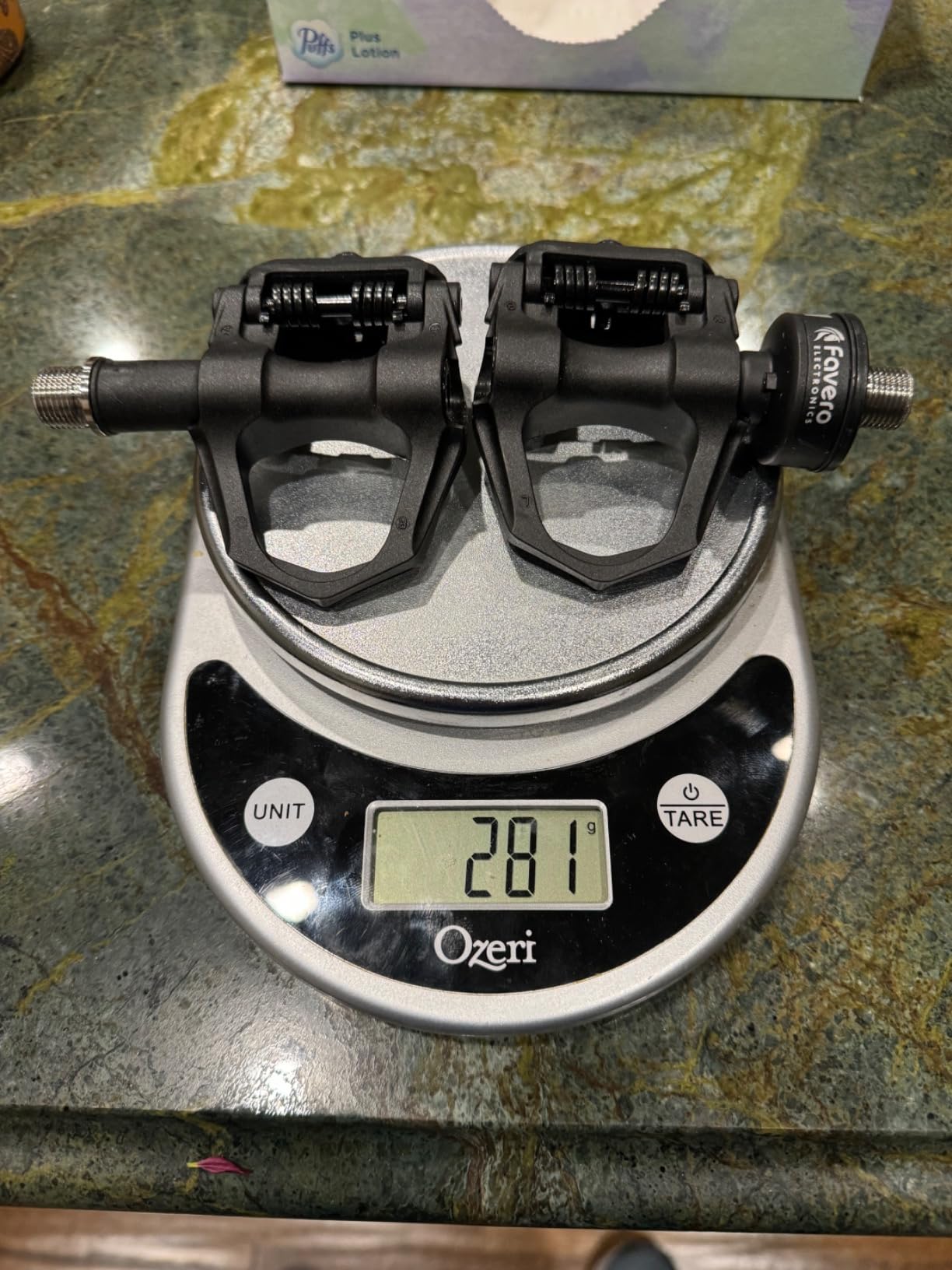 Favero Assioma Uno Pedal Based Cycling Power Meter with Extra Cleats and Cleaning Cloth Bundle customer photo 1