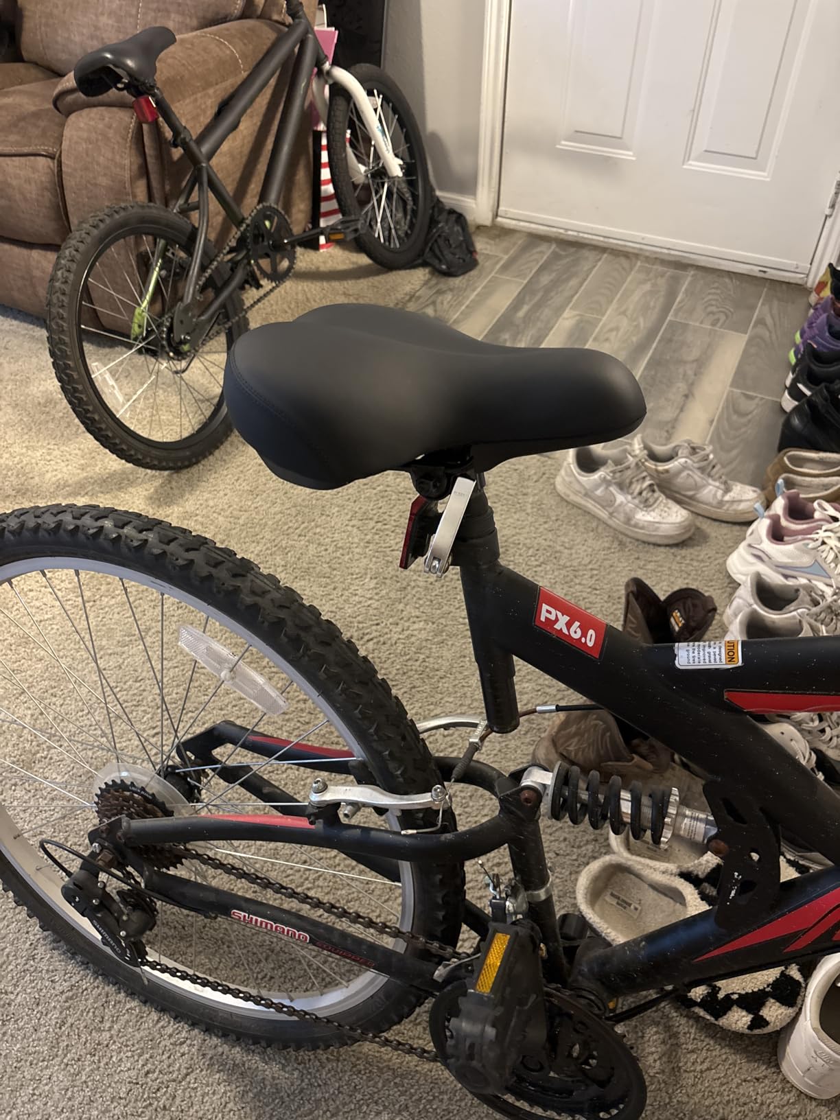 Oversized Bike Seat, Comfortable Bike Seat - Universal Replacement Bicycle Saddle - Waterproof Leather Bicycle Seat with Extra Padded Memory Foam - Bicycle Seat for Men/Women customer photo 1