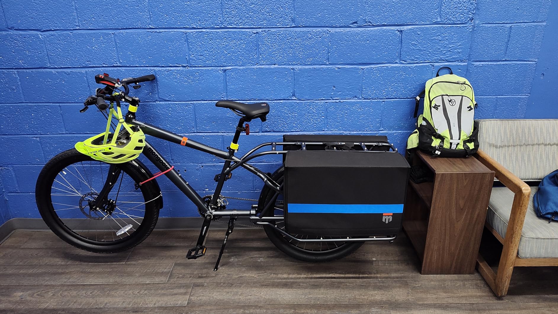 Mongoose Envoy Cargo Bike for Adult, 24-Speed Trigger Shifter, 26-Inch Wheels, Aluminum Cargo Frame, Internal Cable Routing, Mechanical Disc Brake, with Two Large Weather Resistant Cargo Bags customer photo 1