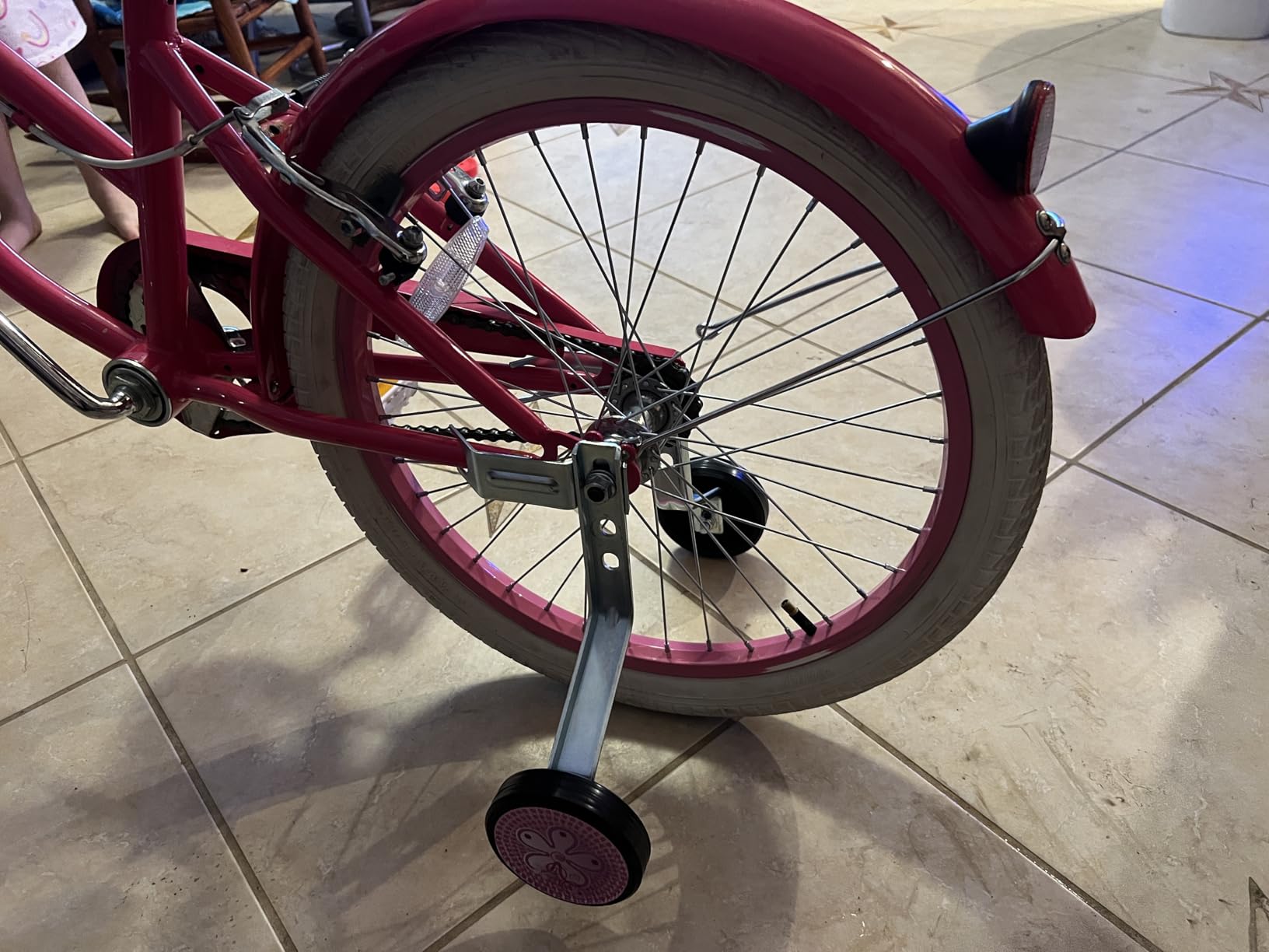 Schwinn Training Wheels for Kids Bikes, Fits 12, 14, 16, 18, 20 Inch Wheel Bicycles, Sturdy Steel Brackets, Easy to Adjust, Two Decal Sets Included customer photo 1