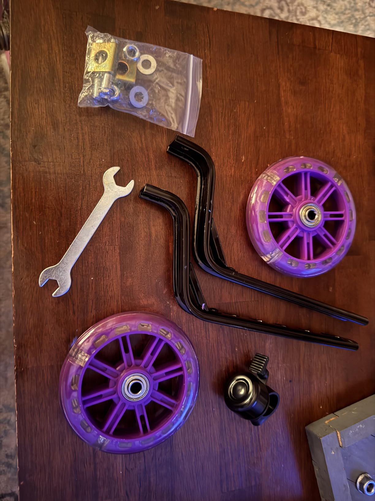 training wheels flash mute wheel bicycle stabiliser mounted Kit compatible for bikes of 12 14 16 18 20 Inch, 1 Pair customer photo 1