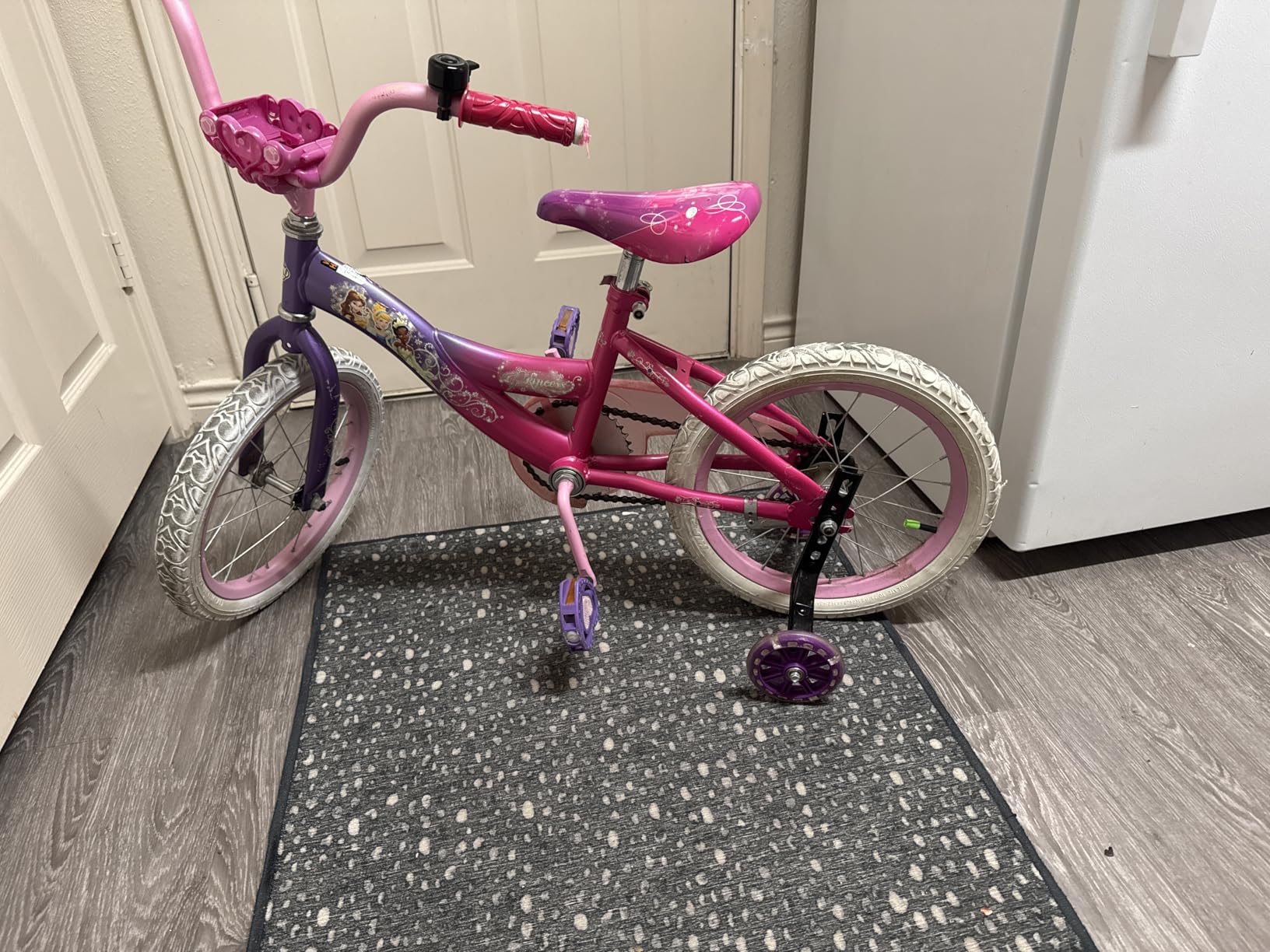 training wheels flash mute wheel bicycle stabiliser mounted Kit compatible for bikes of 12 14 16 18 20 Inch, 1 Pair customer photo 2