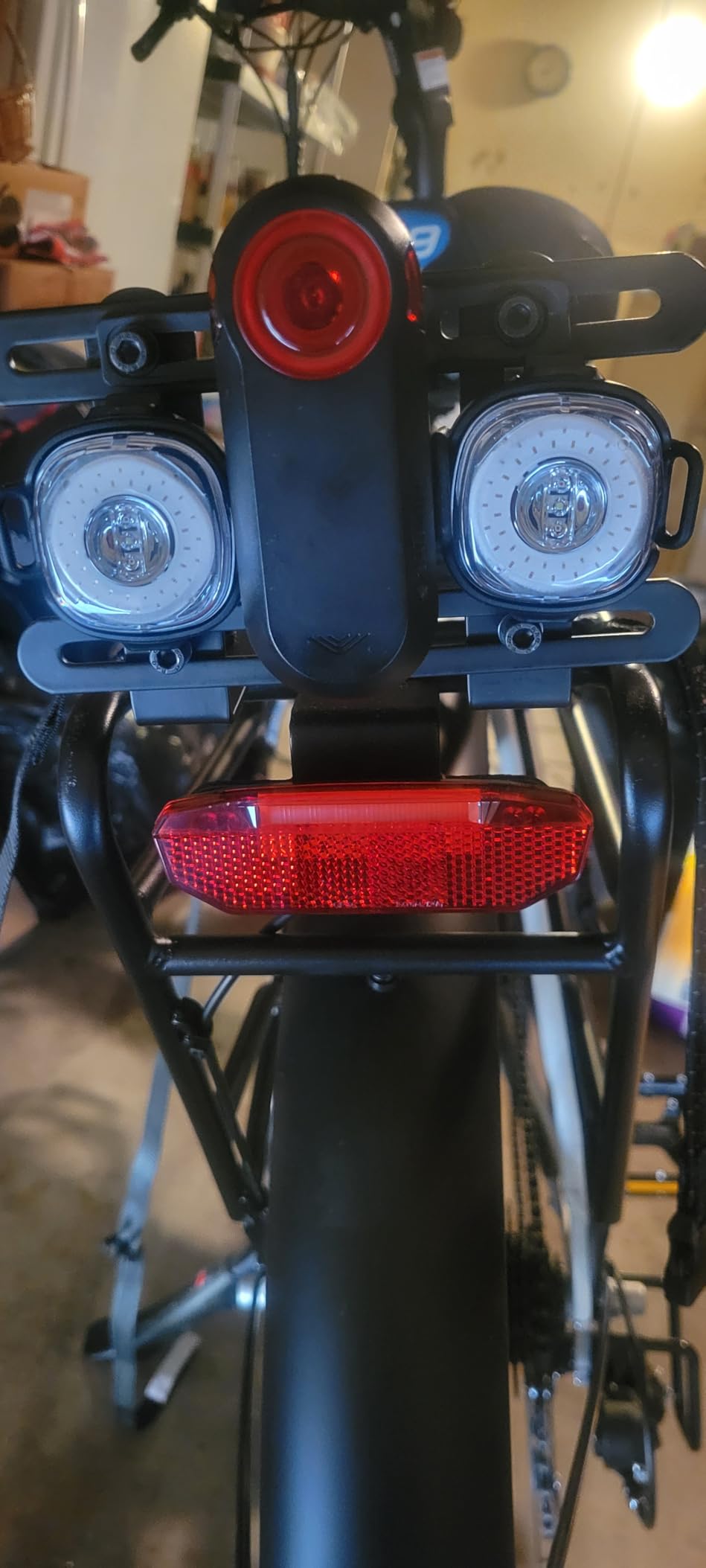 Garmin Varia RTL515, Cycling Rearview Radar with Tail Light, Visual and Audible Alerts for Vehicles Up to 153 Yards Away customer photo 1