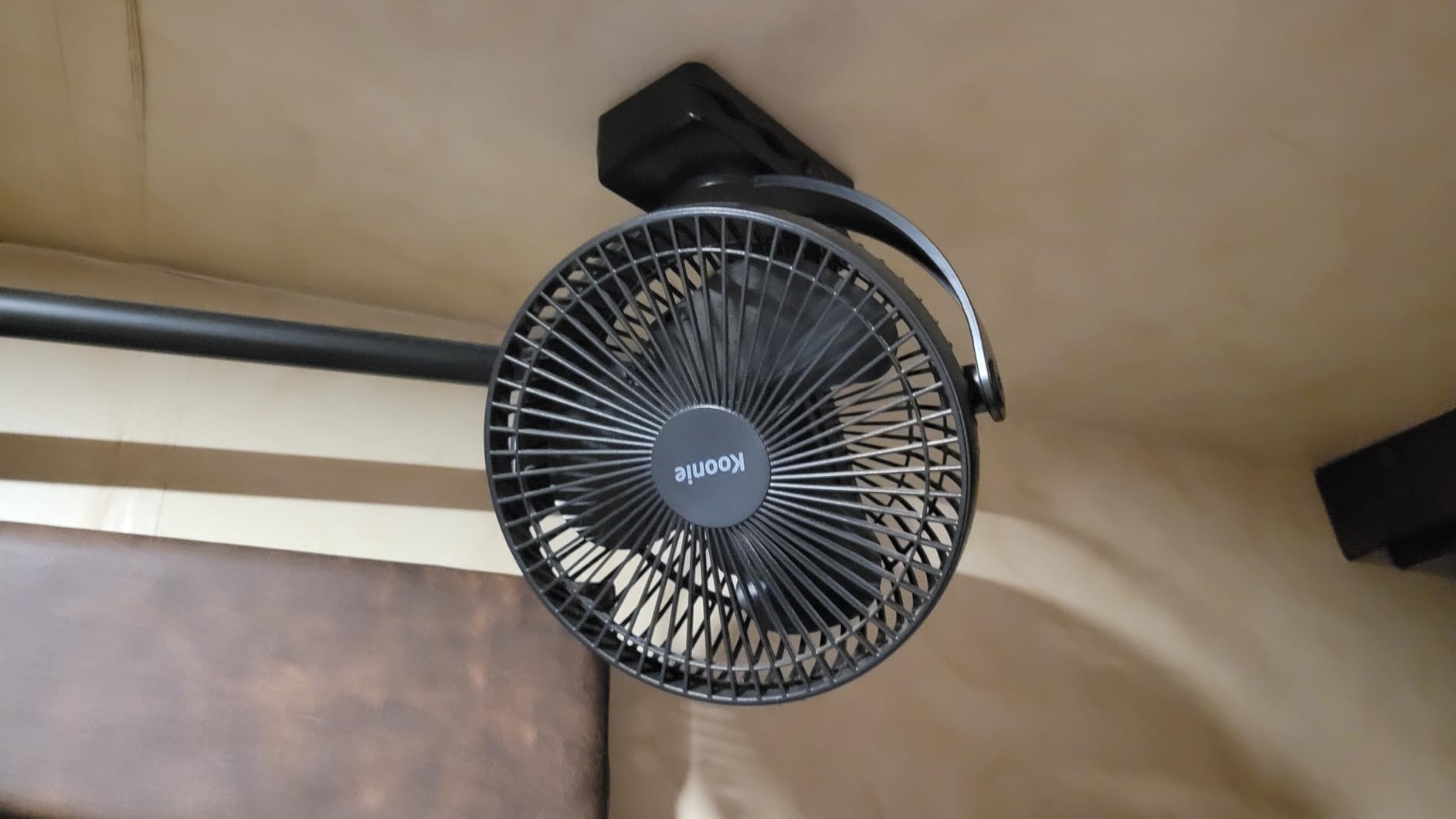 Koonie 10000mAh Clip on Fan Rechargeable, 8-Inch Battery Operated Desk Fan, USB Fan, 4 Speeds, Strong Airflow, Sturdy Clamp for Golf Cart Office Desk Outdoor Travel Camping Tent Gym Treadmill, Black customer photo 2
