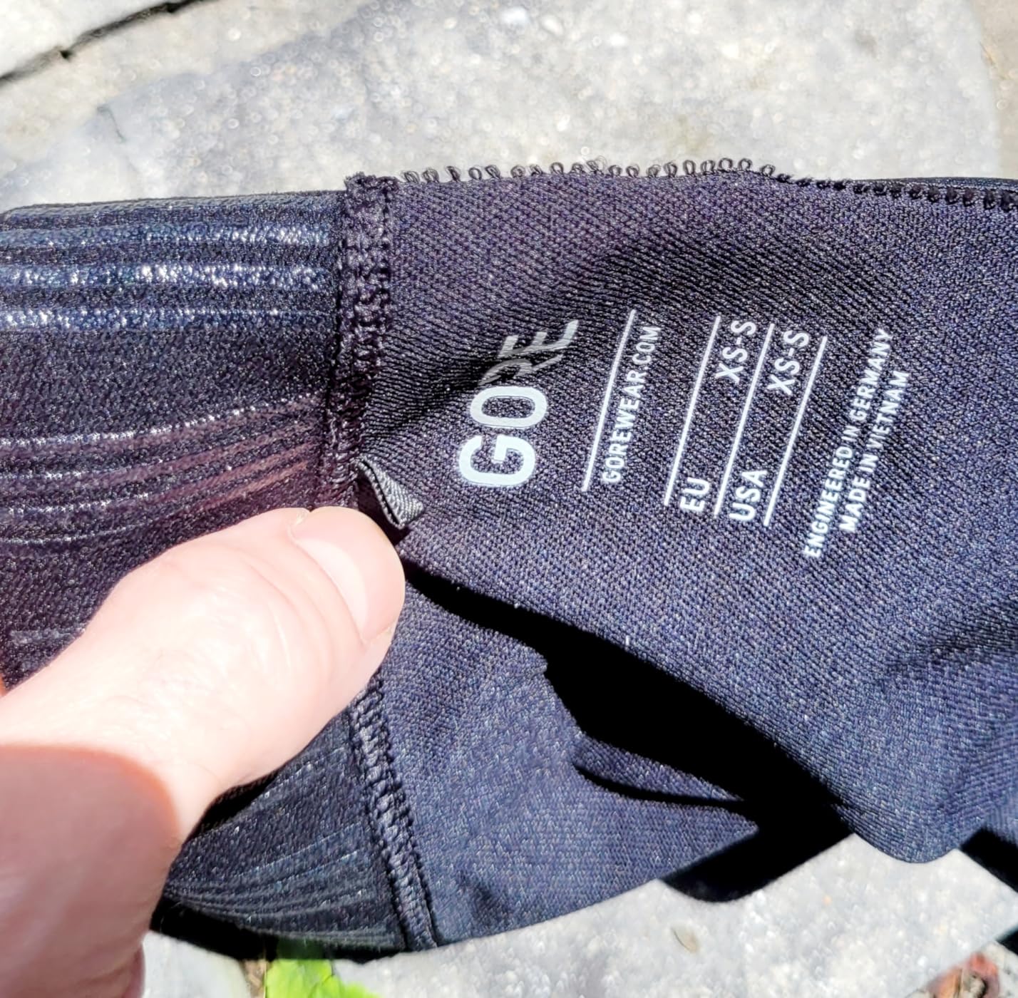 GOREWEAR Unisex Adult Shield Leg Warmers customer photo 2