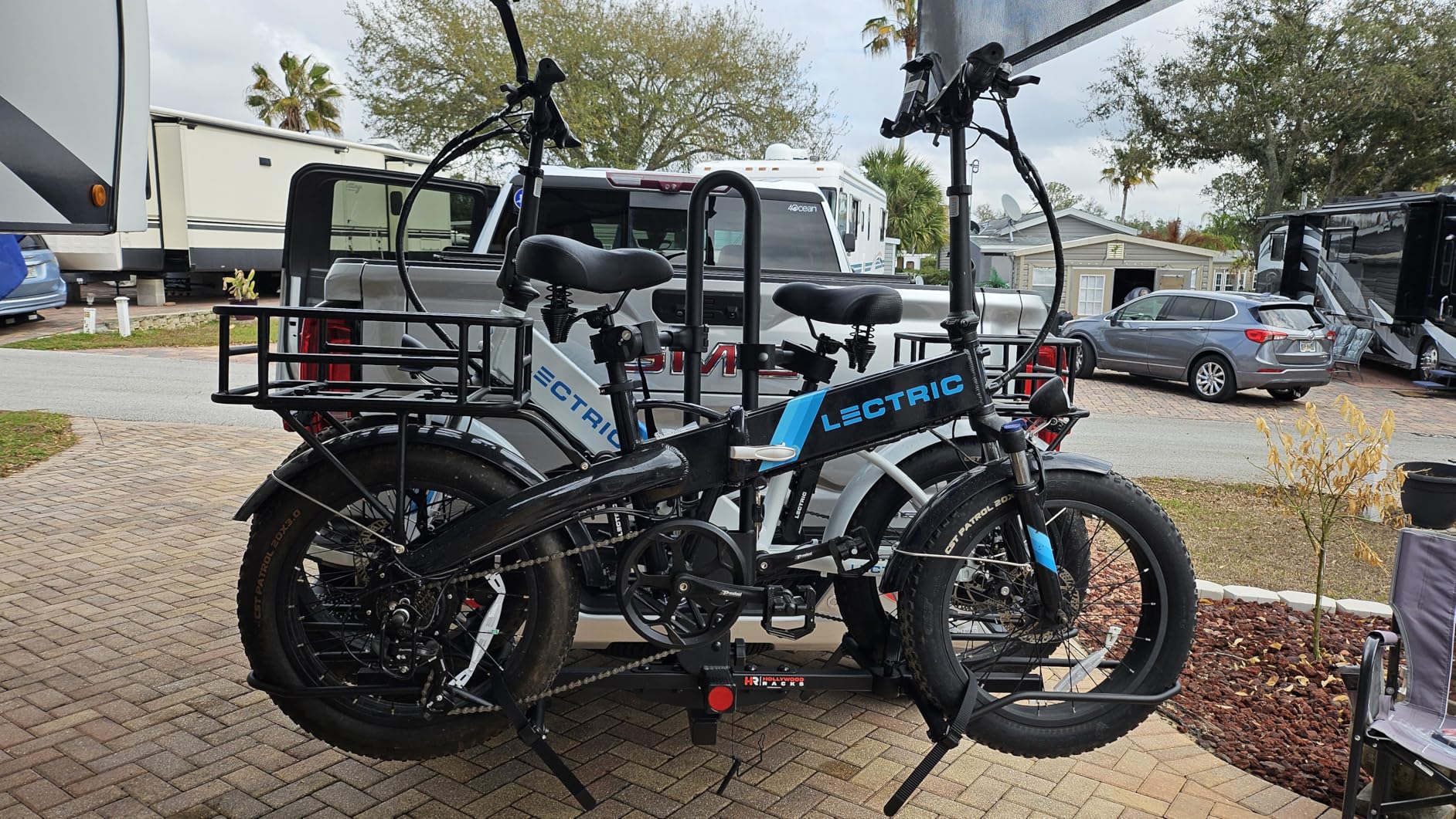 Hollywood RV Rider Hitch Bike Rack for 2 E-Bikes up to 80 lbs Each - Premium Electric Bike Rack for RV, Fifth Wheel, Flat Towed Vehicle - Durable for Standard and Fat Tire Bikes customer photo 1