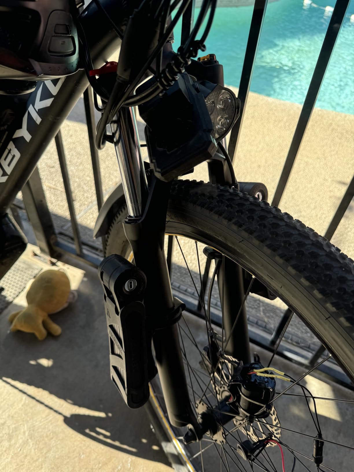 BUCKLOS 26/27.5/29 MTB Suspension Fork Travel 100mm, 28.6mm Straight Tube QR 9mm Crown Lockout Aluminum Alloy XC Mountain Bike Front Forks customer photo 1