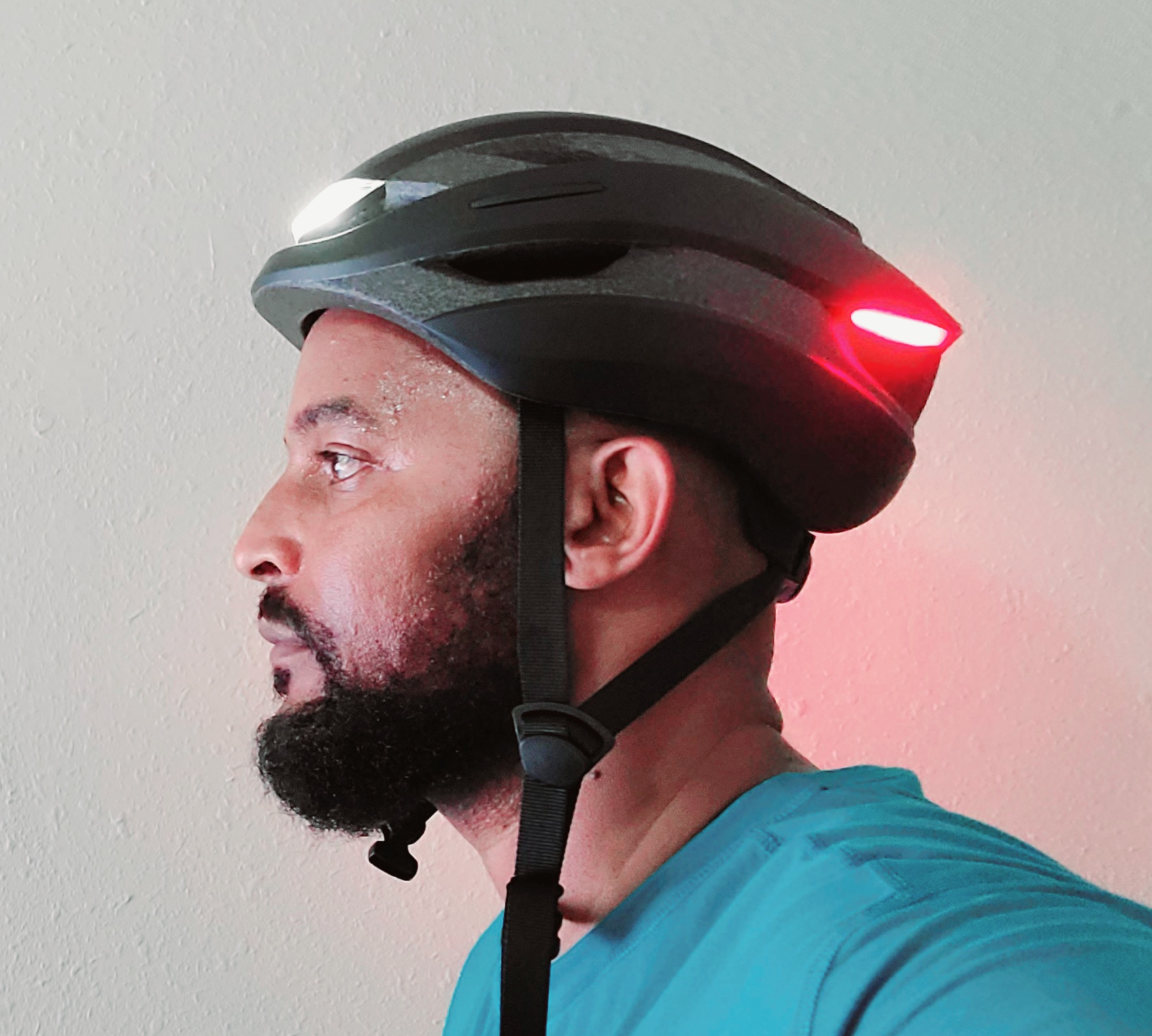 Lumos Ultra Bike Helmet TÜV 360˚ Visibility LED Lights with Turn Signals customer photo 2
