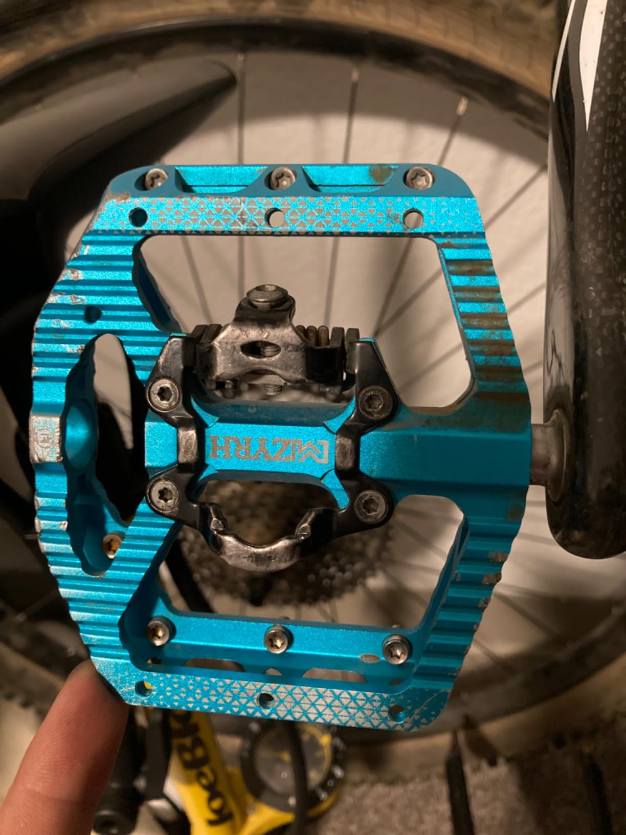 MTB Mountain Bike Pedals 3 Bearing Flat Platform Compatible with SPD, Dual Function Sealed Clipless Aluminum 9/16