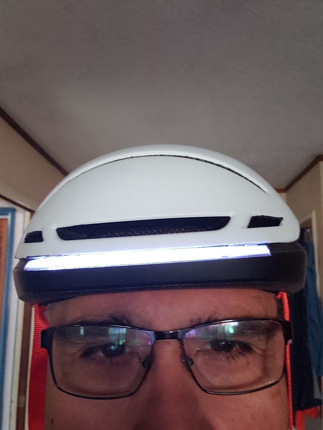 LIVALL EVO21 Smart Bike Helmet with Light, Smart Helmet with Wide-Angle Light | Turn Signals | Brake Warning Light | Fall Detection, Bike Helmets for Men Women, Bicycle Helmet for Urban Commuter customer photo 2
