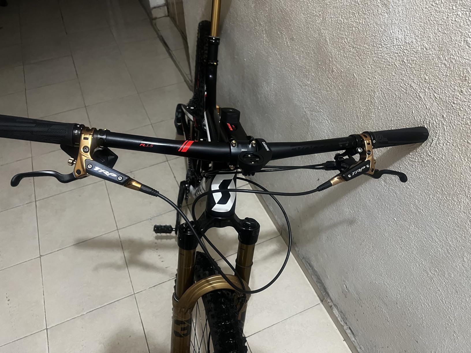TRP DH-R EVO HD-M846 Disc Brake and Lever - Rear, Hydraulic, Post Mount, Gold customer photo 1