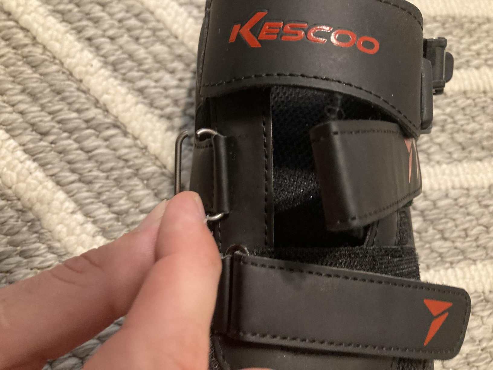 KESCOO Unisex Cycling Shoes Compatible with Peloton Bike & SPD Indoor Outdoor Road Bike Cycling Shoe for Men Women, 1 Hook and Loop Strap, with Delta Cleats customer photo 1