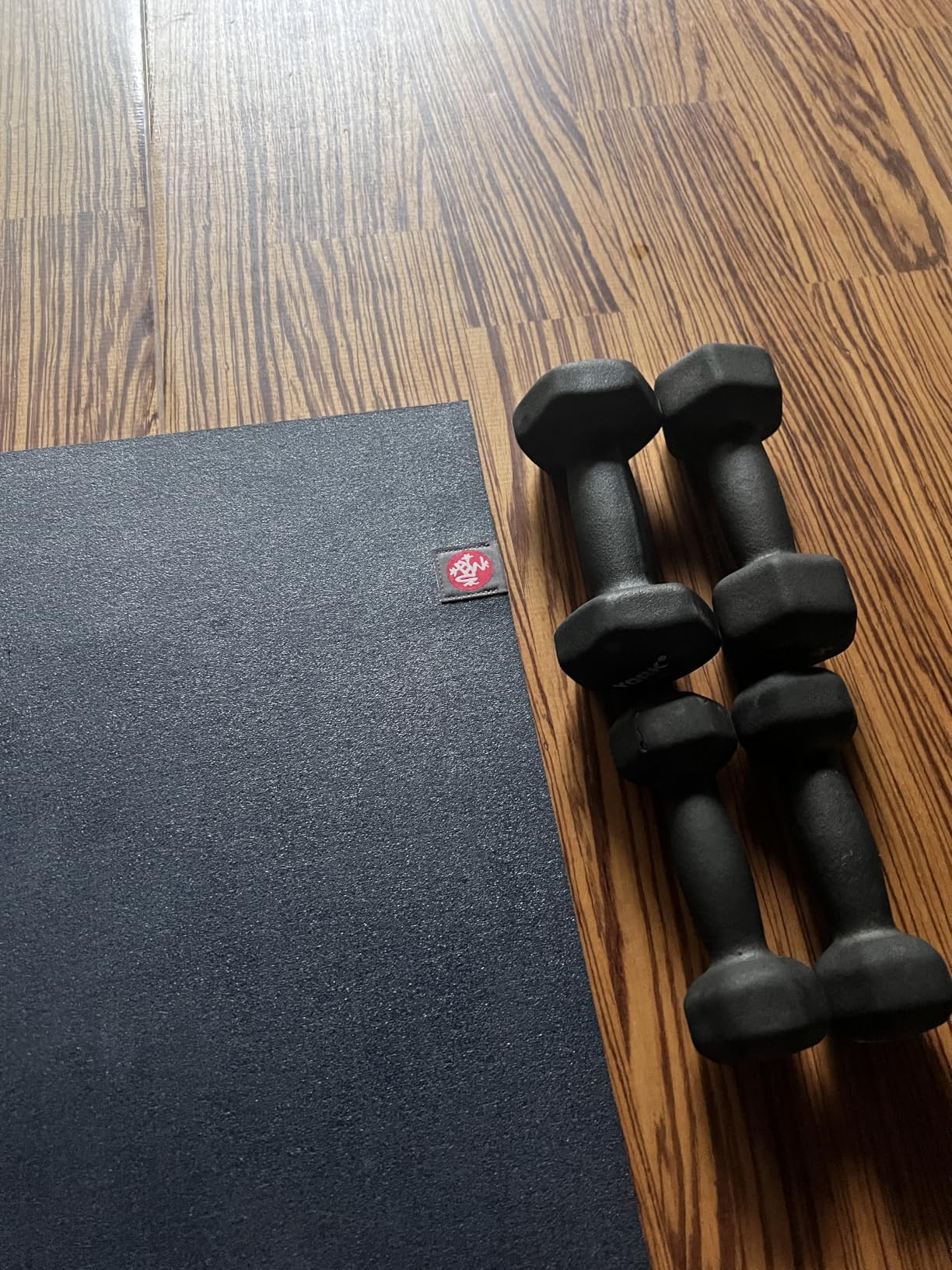 Manduka eKO SuperLite Yoga Mat - 1.5mm Natural Rubber | Foldable & Travel Friendly customer photo 2