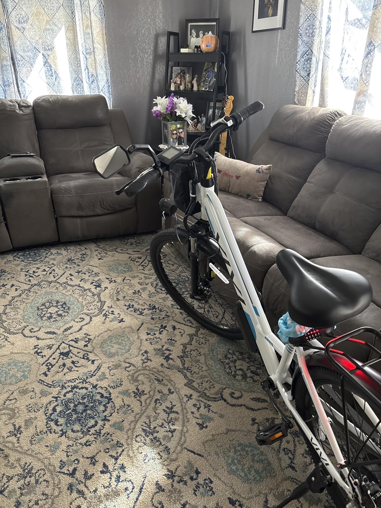 Vivi Electric Bike for Adults 500W Commuter Ebike, 26