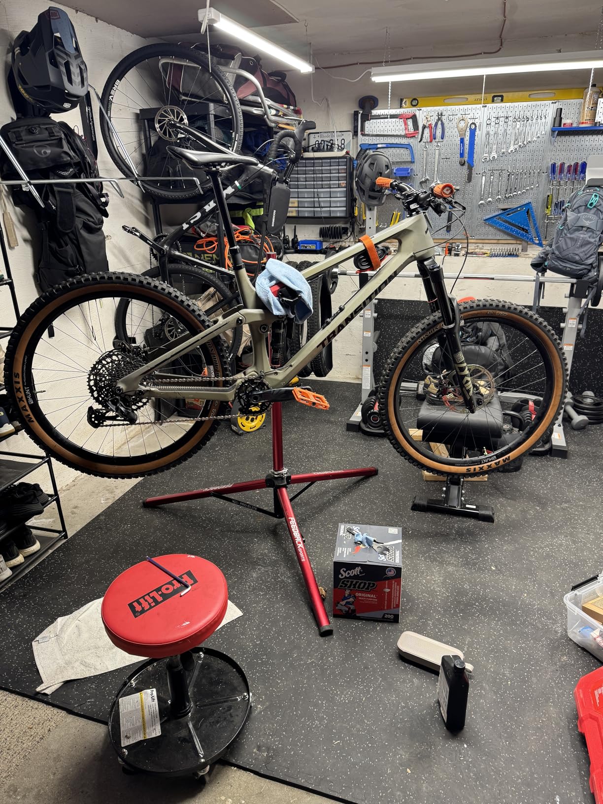 Park Tool BBT-79.3 12-Notch Bottom Bracket Tool - Fits SRAM DUB, Cinch, Rotor BSA30, etc. customer photo 1