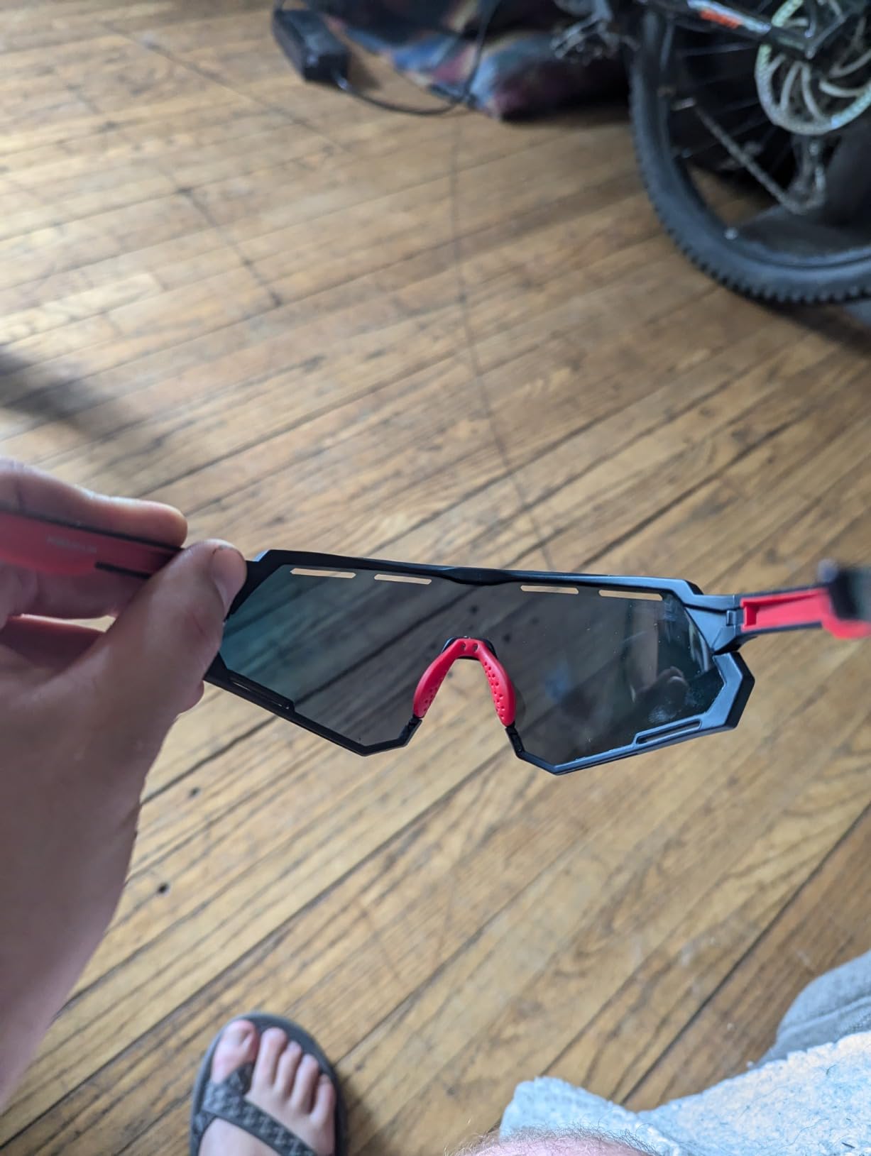ROCKBROS Mountain Bike Glasses Polarized Photochromic 2 Lens | Cycling Glasses, UV400 Protection, Anti-Fog, Adjustable Nose Pad, Cycling/Driving/Hiking customer photo 2