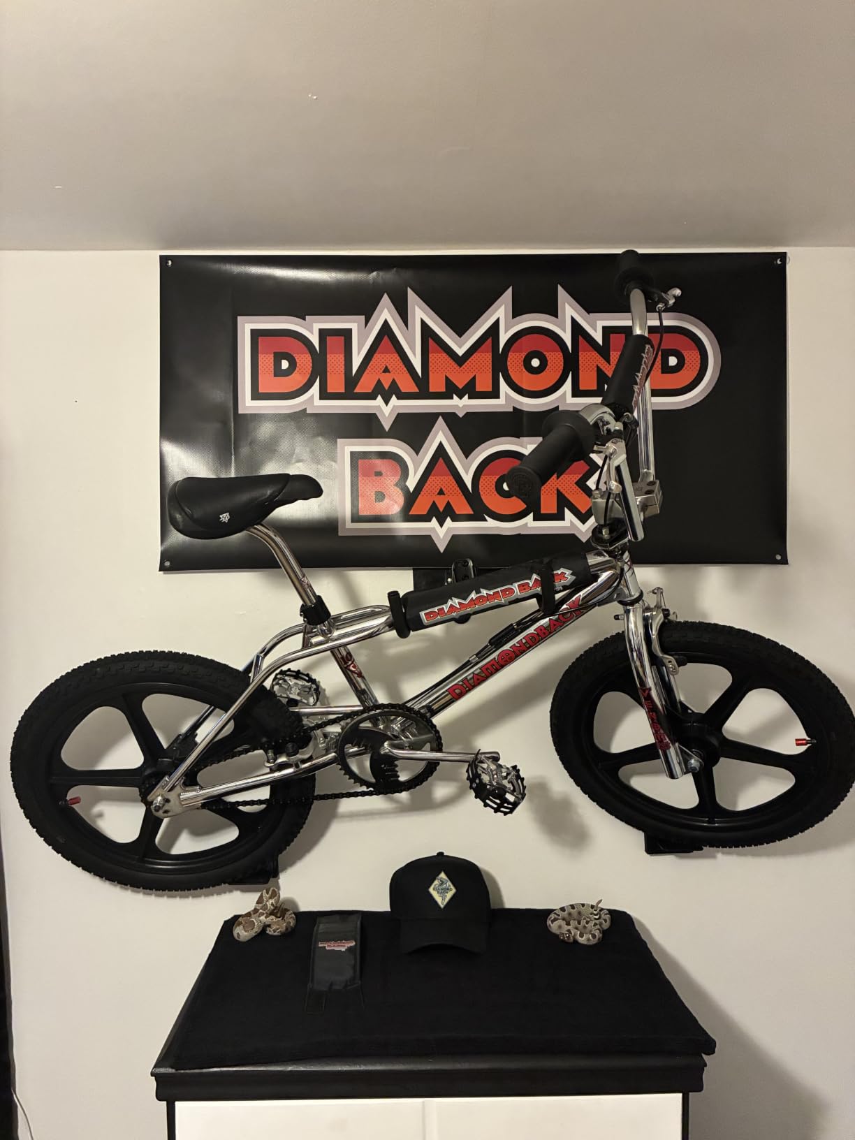 Gootus Bike Wall Mount Hanger - Horizontal Bicycle Indoor Storage Rack customer photo 2