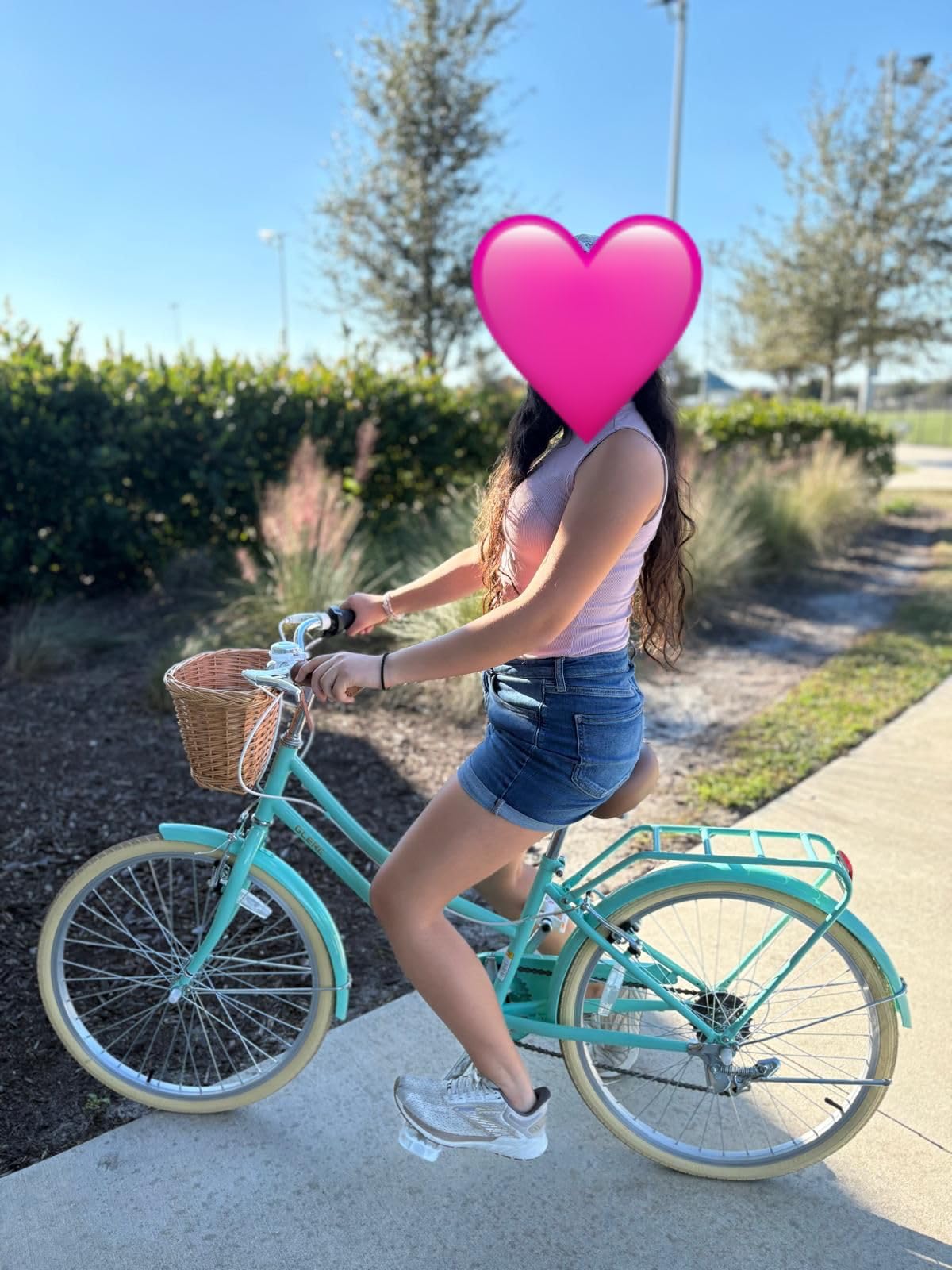 Glerc 20/24/26 Inch Beach Cruiser Bike, 6-Speed Hybrid City Bicycle for Girls Youth and Over 6 Years Old, Missy Bike with Wicker Basket & Lightweight customer photo 1