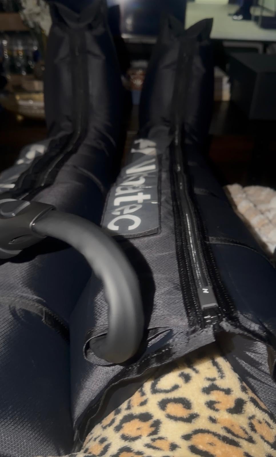Hyperice Normatec 3 Legs Compression Boots Full Leg Recovery Size Standard - Relieve Muscle Aches Pain, Reduce Tension Swelling, 7 levels, Increase Circulation, ZoneBoost, FSA-HSA Eligible customer photo 2