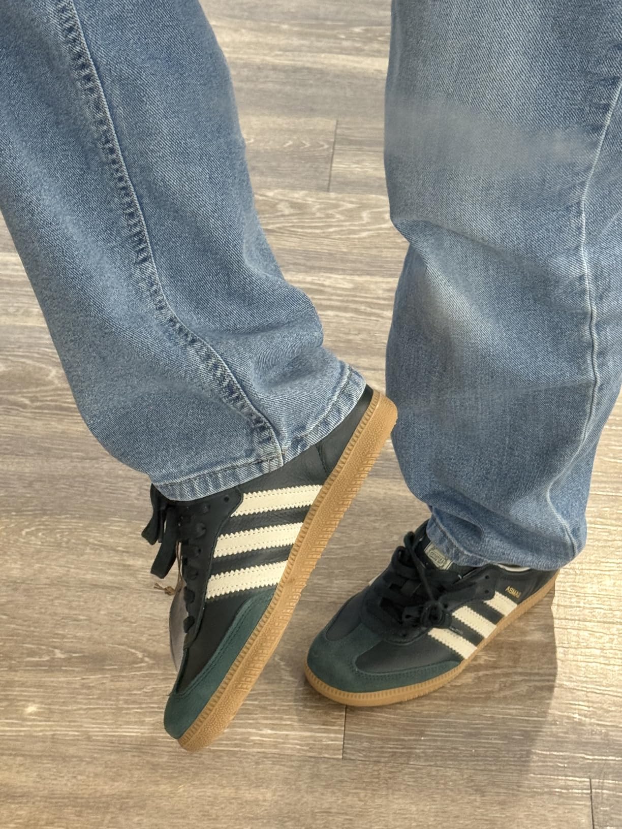 Adidas Unisex-Adult The Velosamba customer photo 2